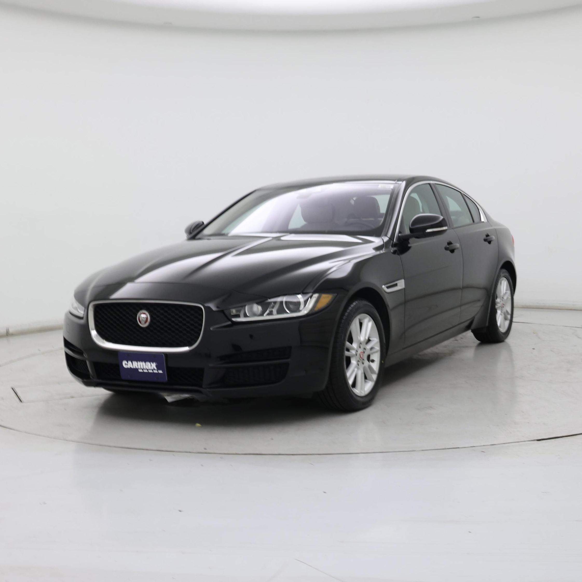 Thumbnail: 2018 Jaguar XE - 4