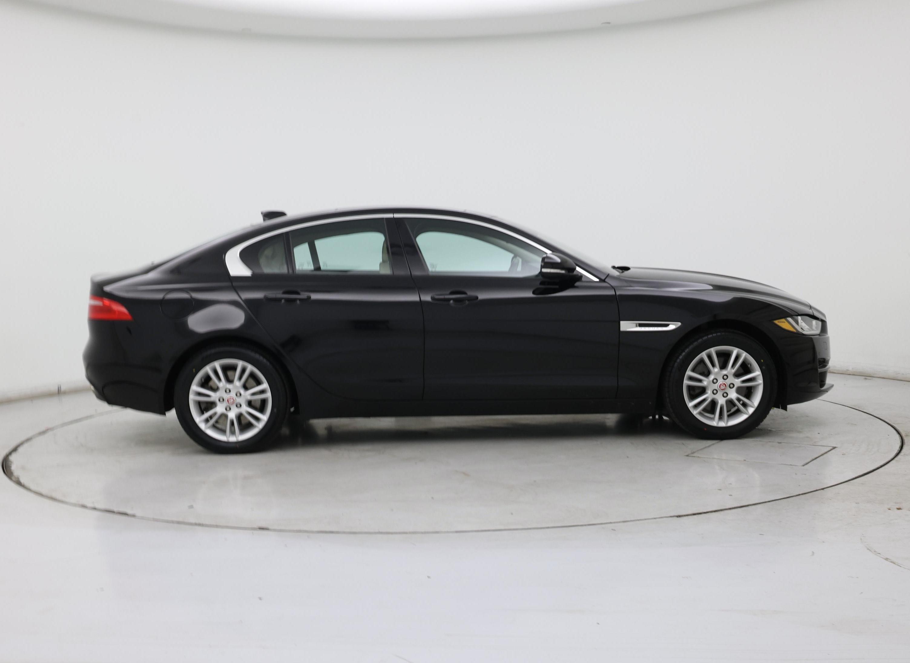 Thumbnail: 2018 Jaguar XE - 7