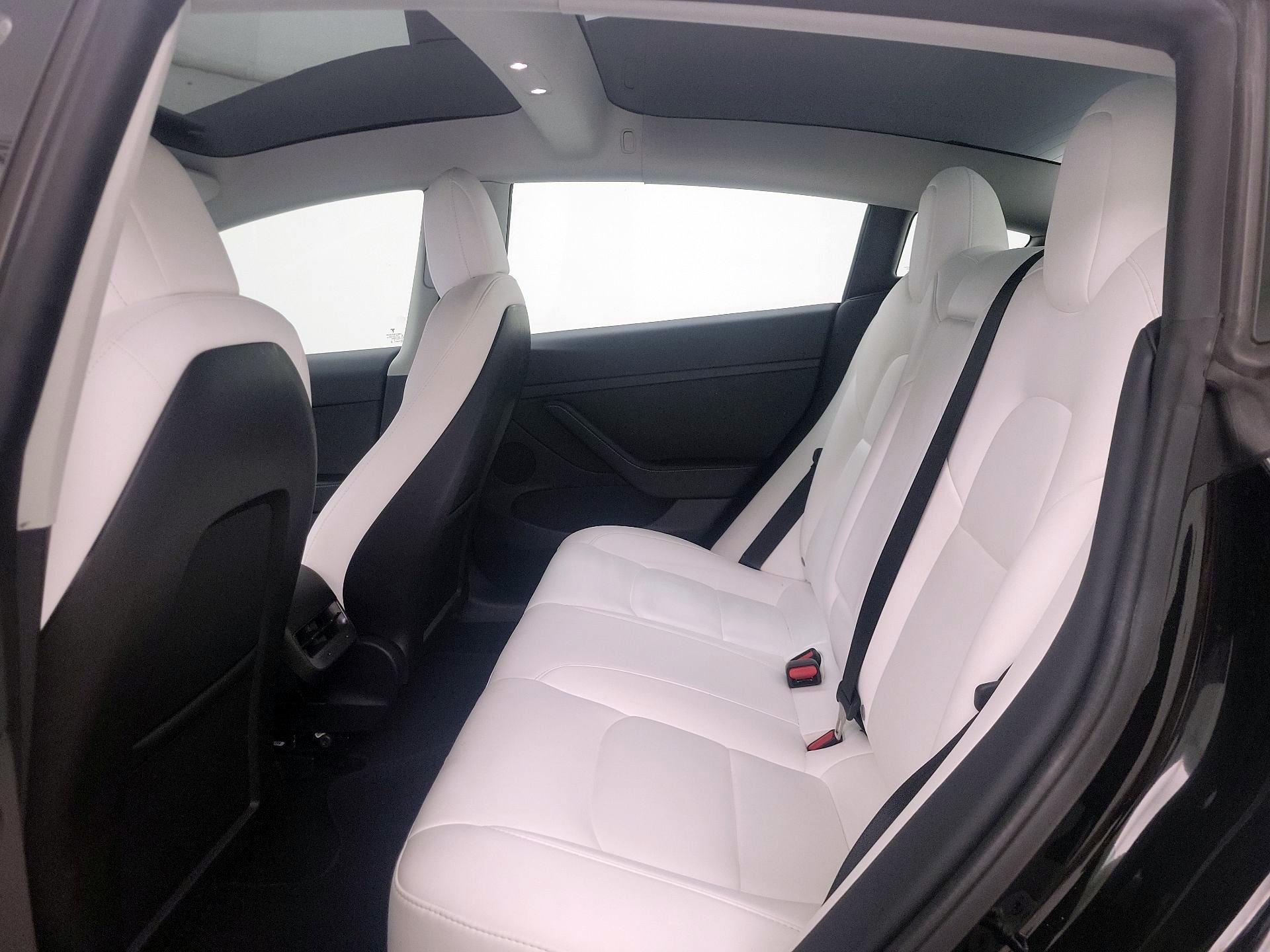 Thumbnail: 2022 Tesla Model 3 - 20