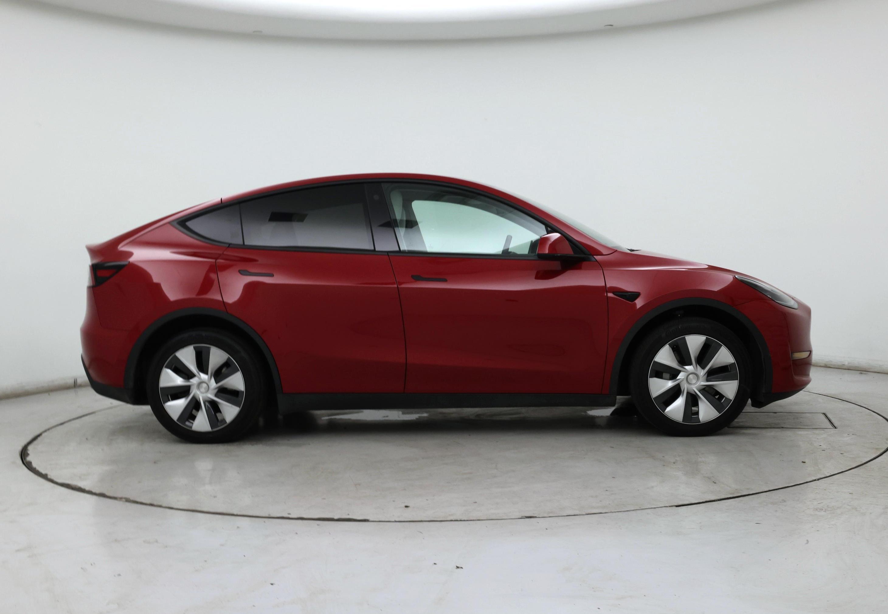 Thumbnail: 2023 Tesla Model Y - 7