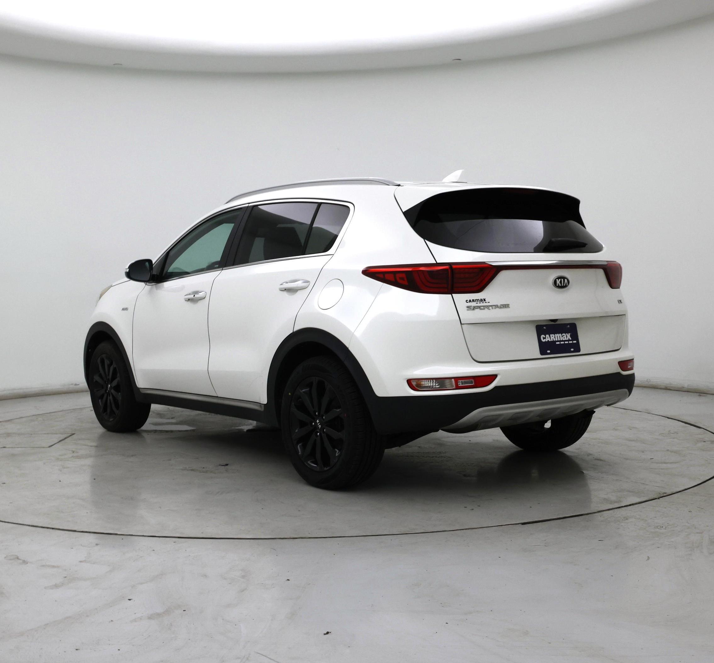 Thumbnail: 2019 Kia Sportage - 2