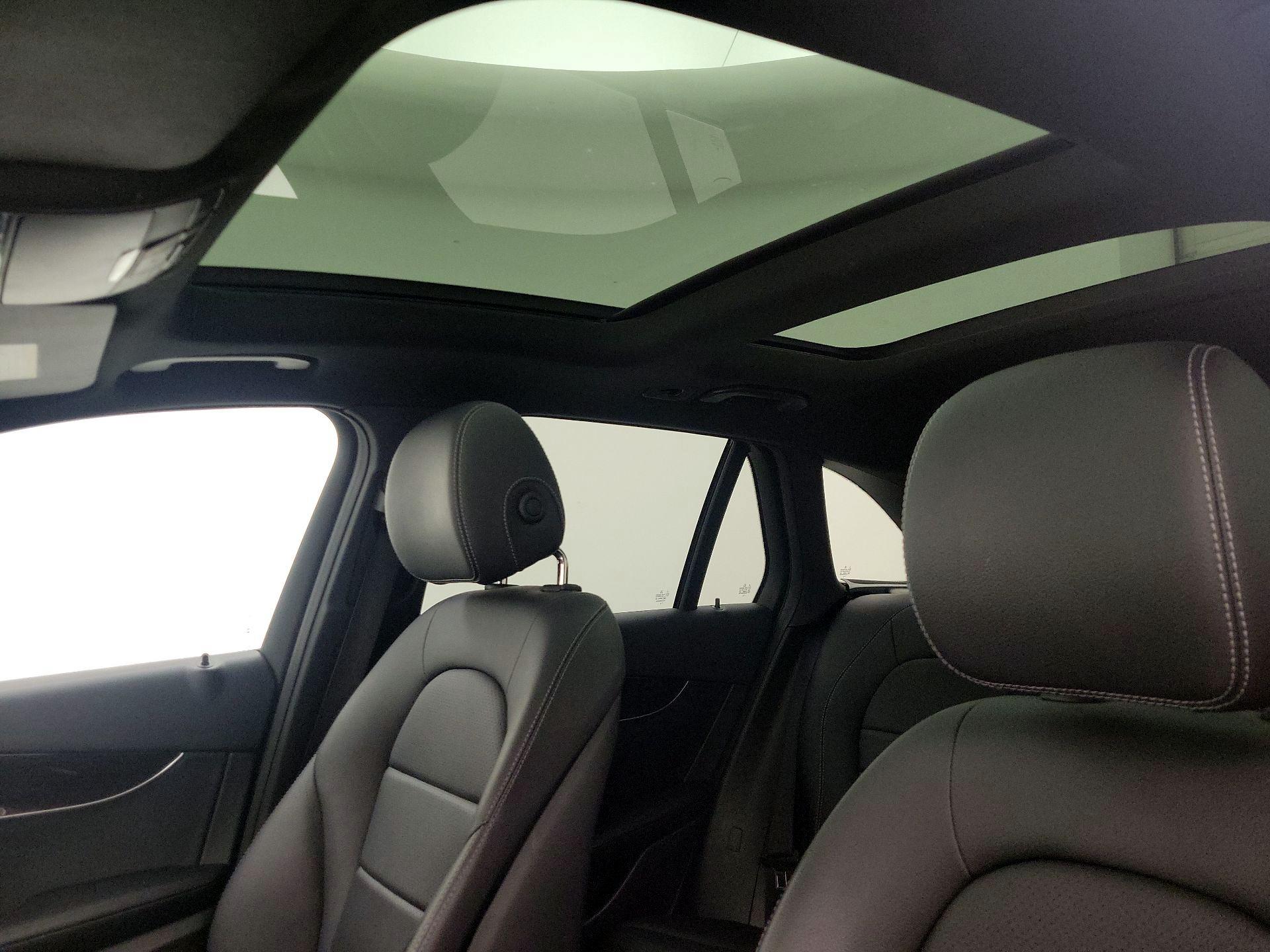 Thumbnail: 2019 Mercedes-Benz GLC - 19