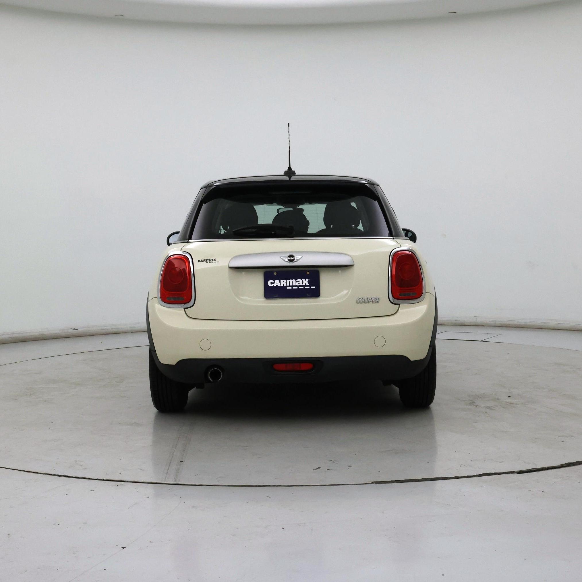 Thumbnail: 2015 MINI Cooper Hardtop - 6