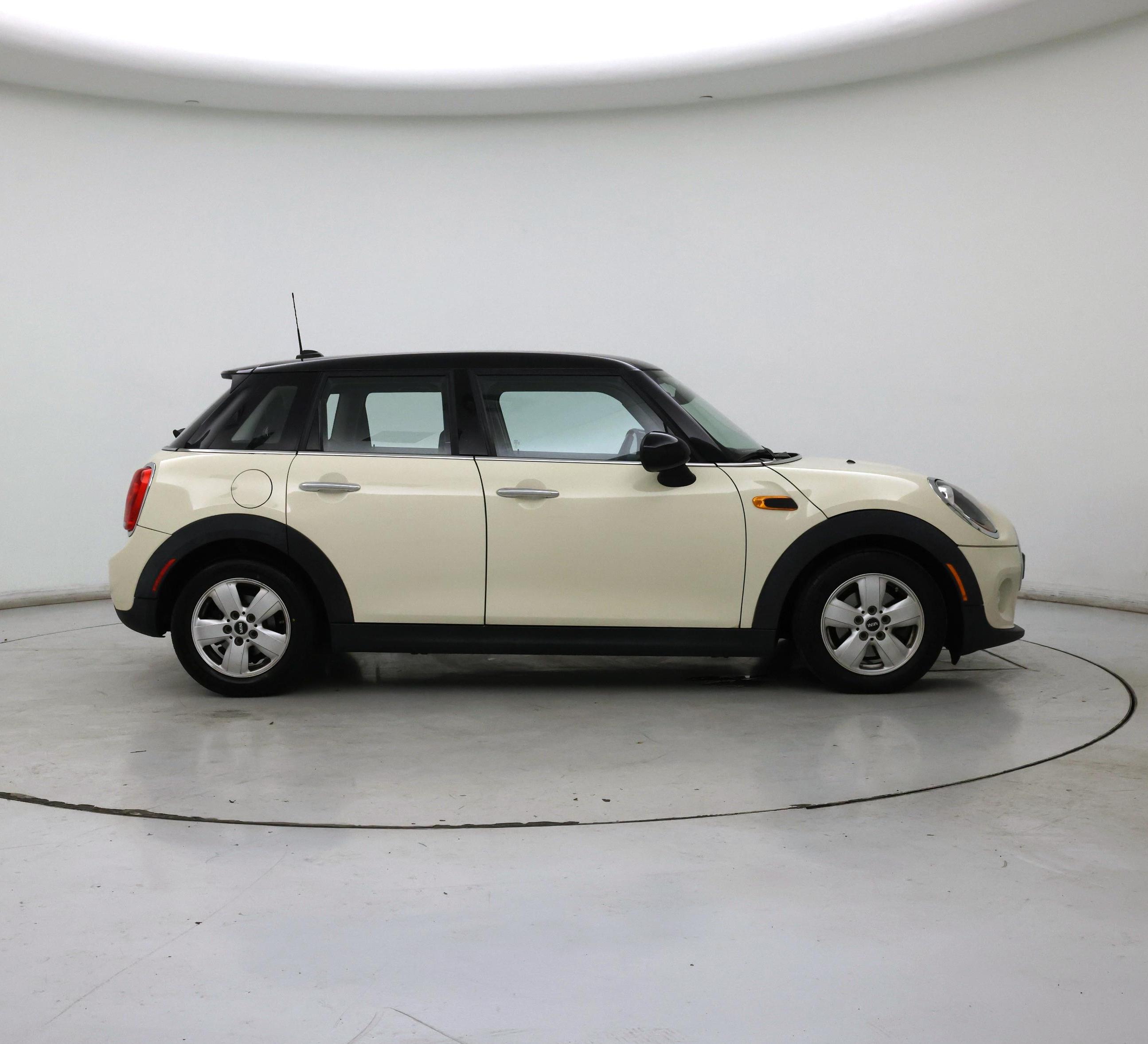Thumbnail: 2015 MINI Cooper Hardtop - 7