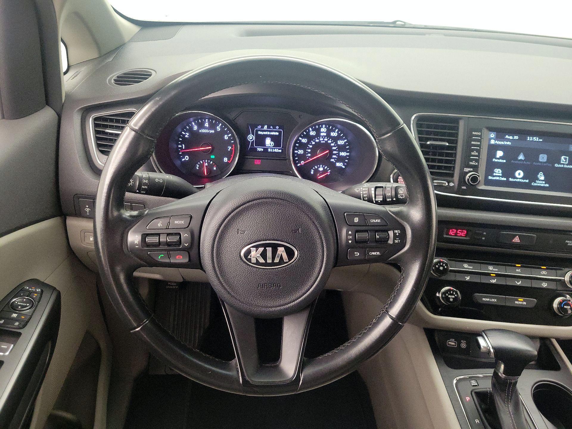 Thumbnail: 2018 Kia Sedona - 10