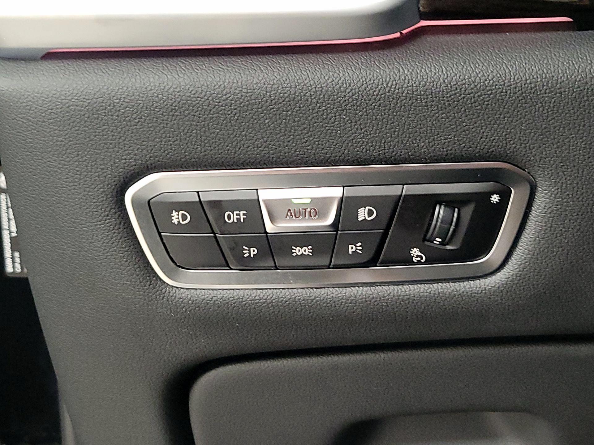 Thumbnail: 2020 BMW X5 - 13