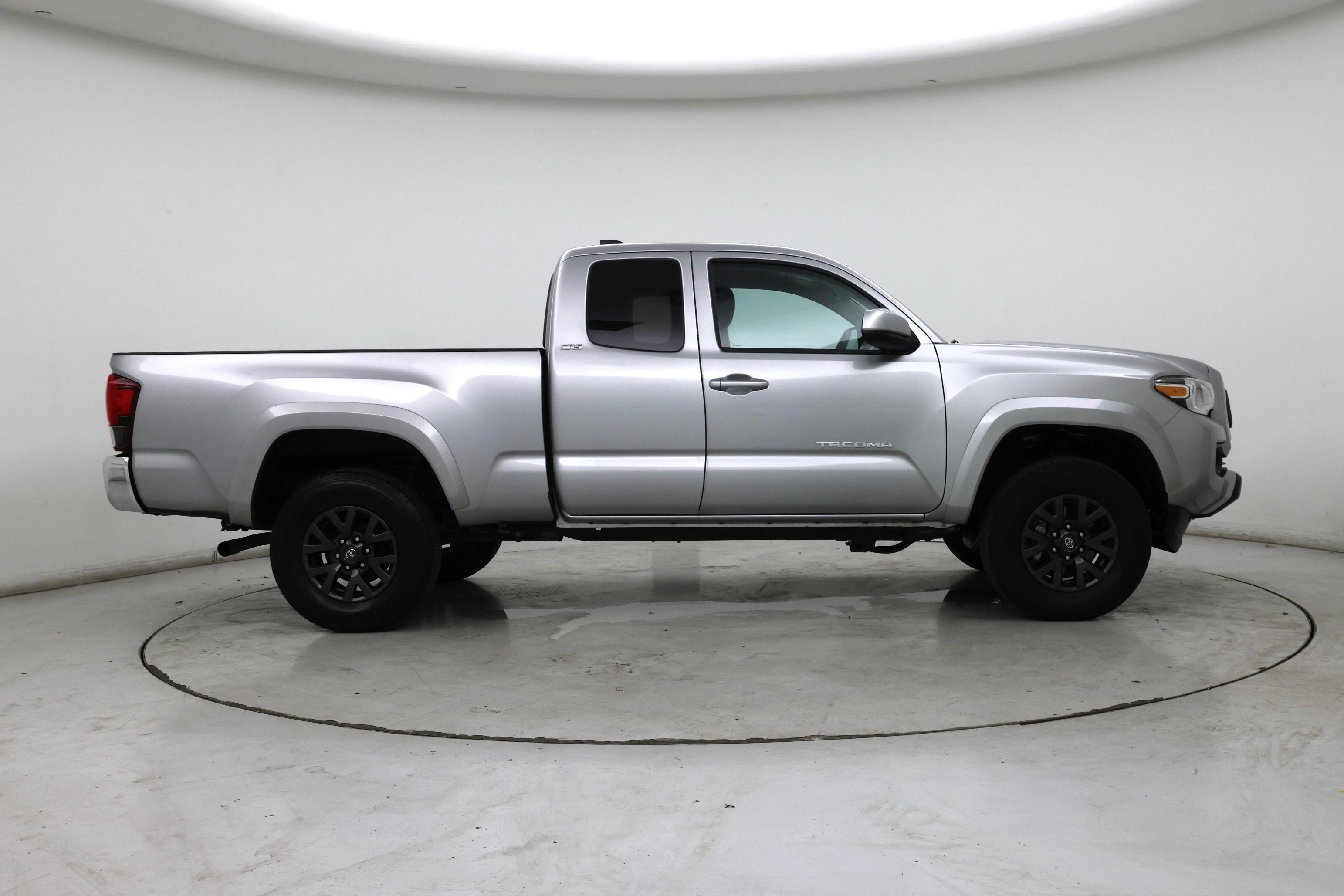 Thumbnail: 2022 Toyota Tacoma - 7