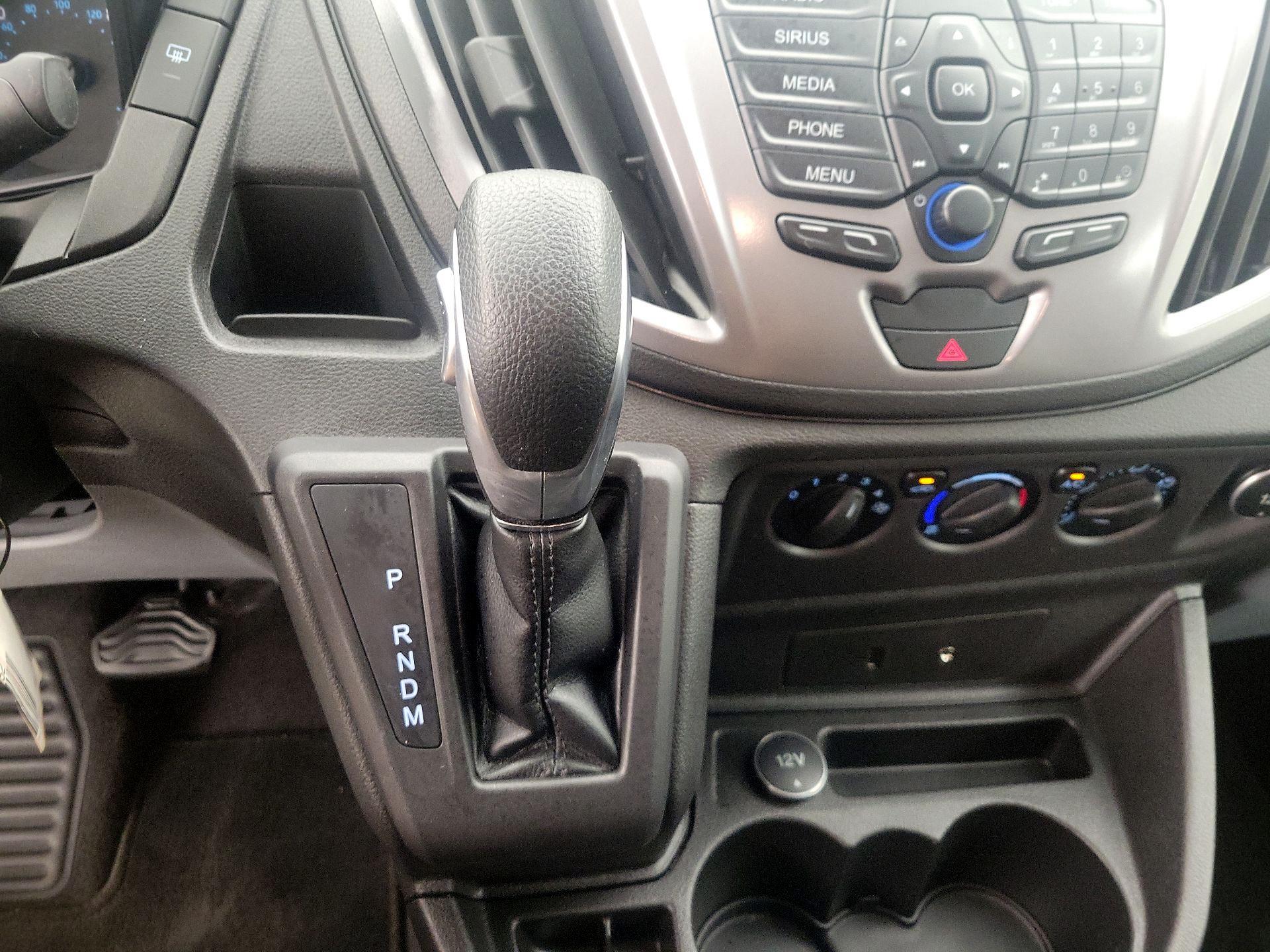 Thumbnail: 2016 Ford Transit Series - 17