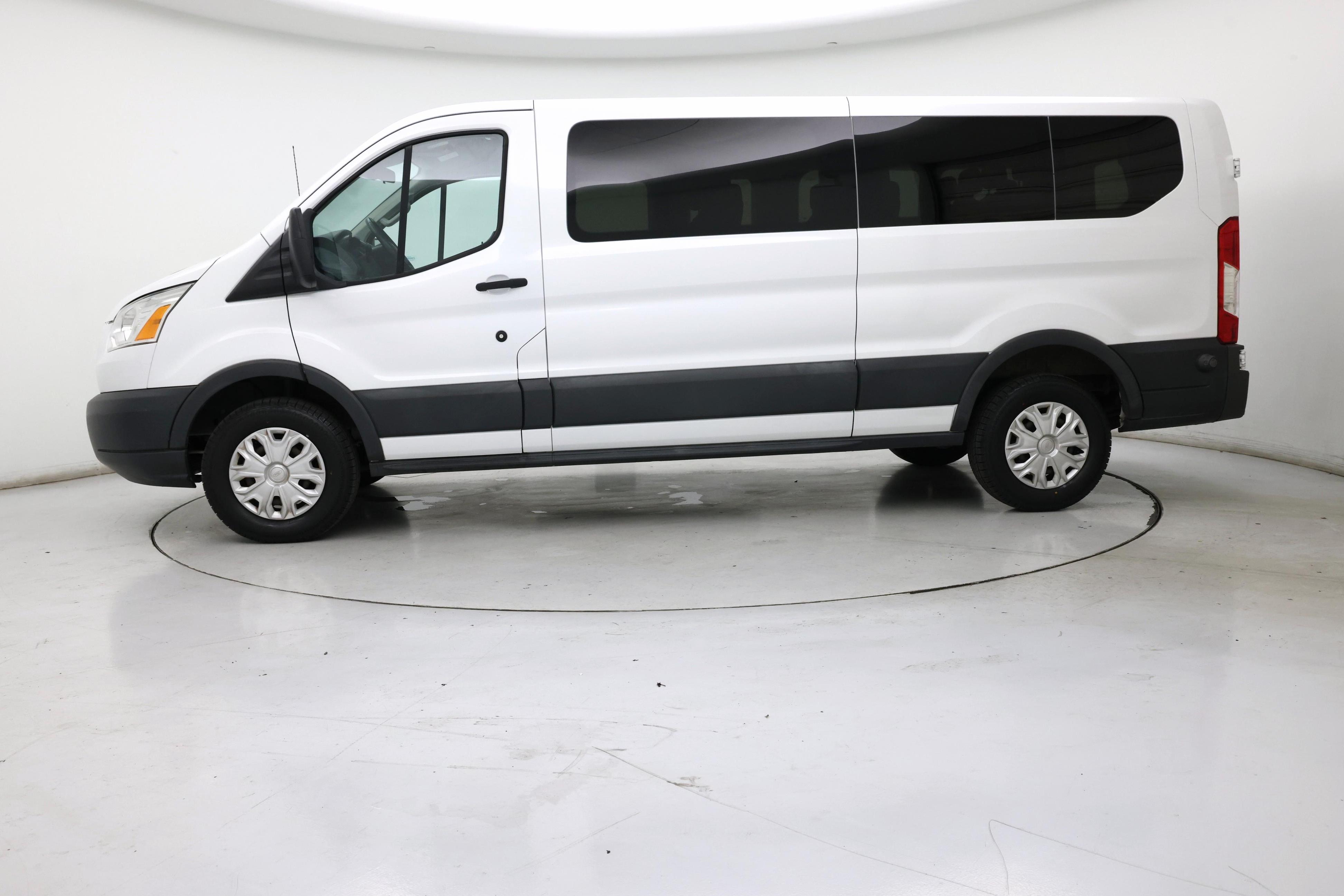 Thumbnail: 2016 Ford Transit Series - 3