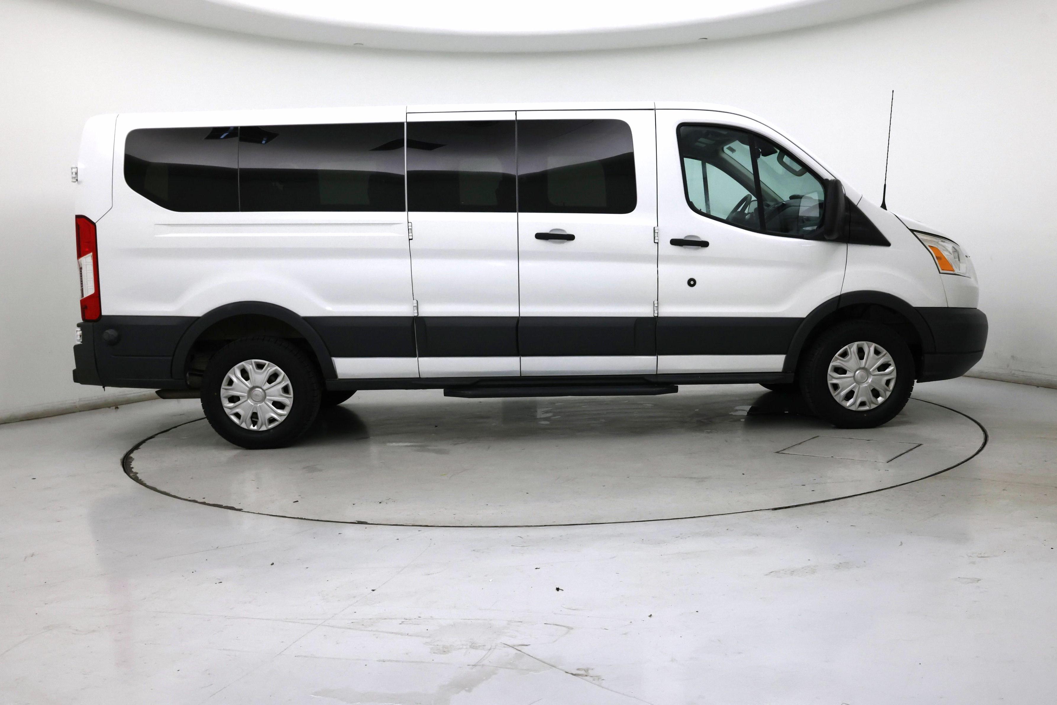 Thumbnail: 2016 Ford Transit Series - 7