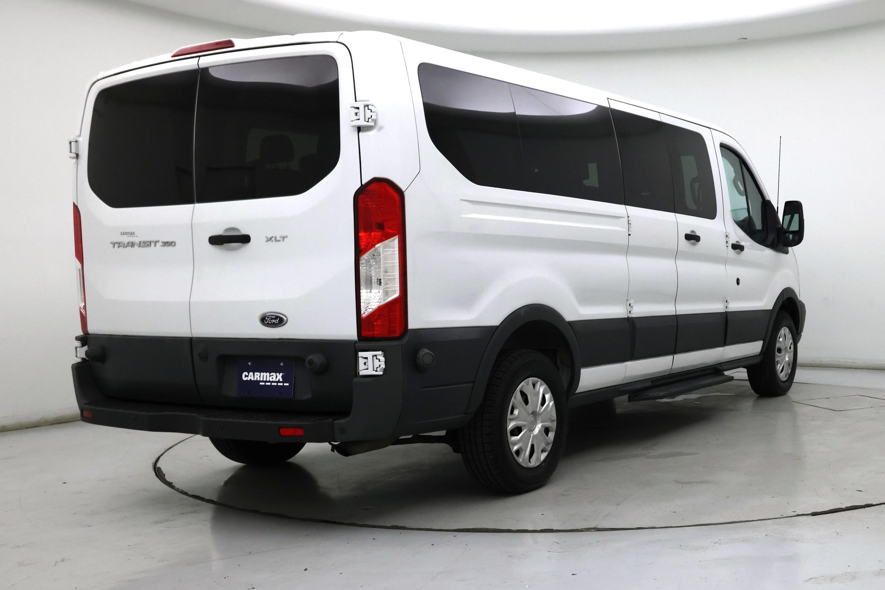 Thumbnail: 2016 Ford Transit Series - 8