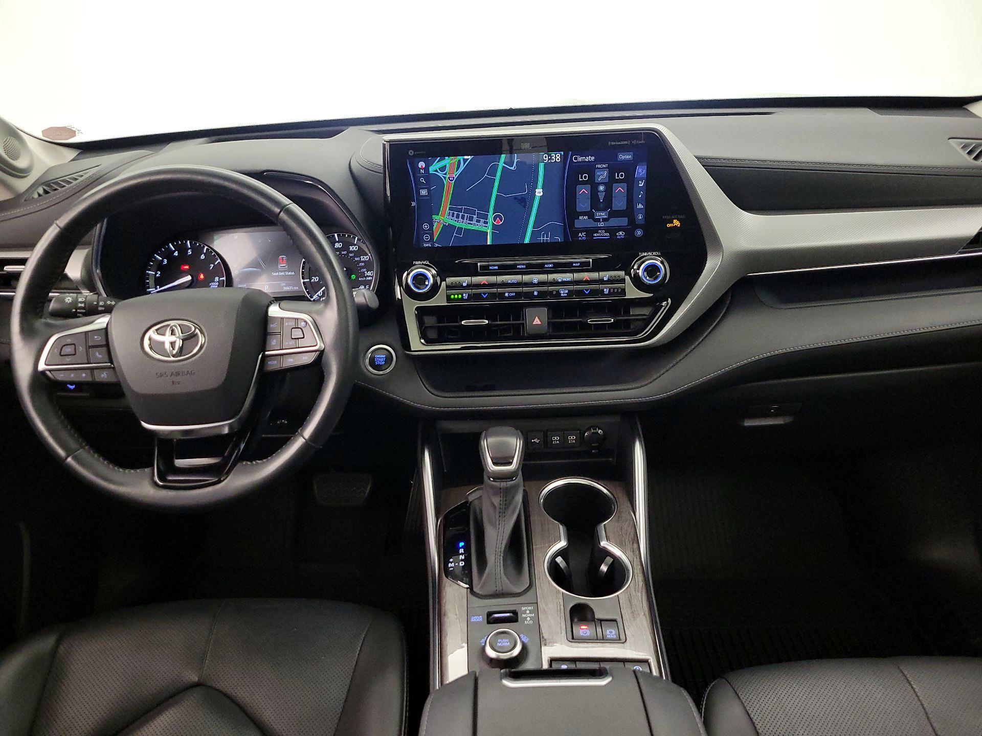 Thumbnail: 2021 Toyota Highlander - 9