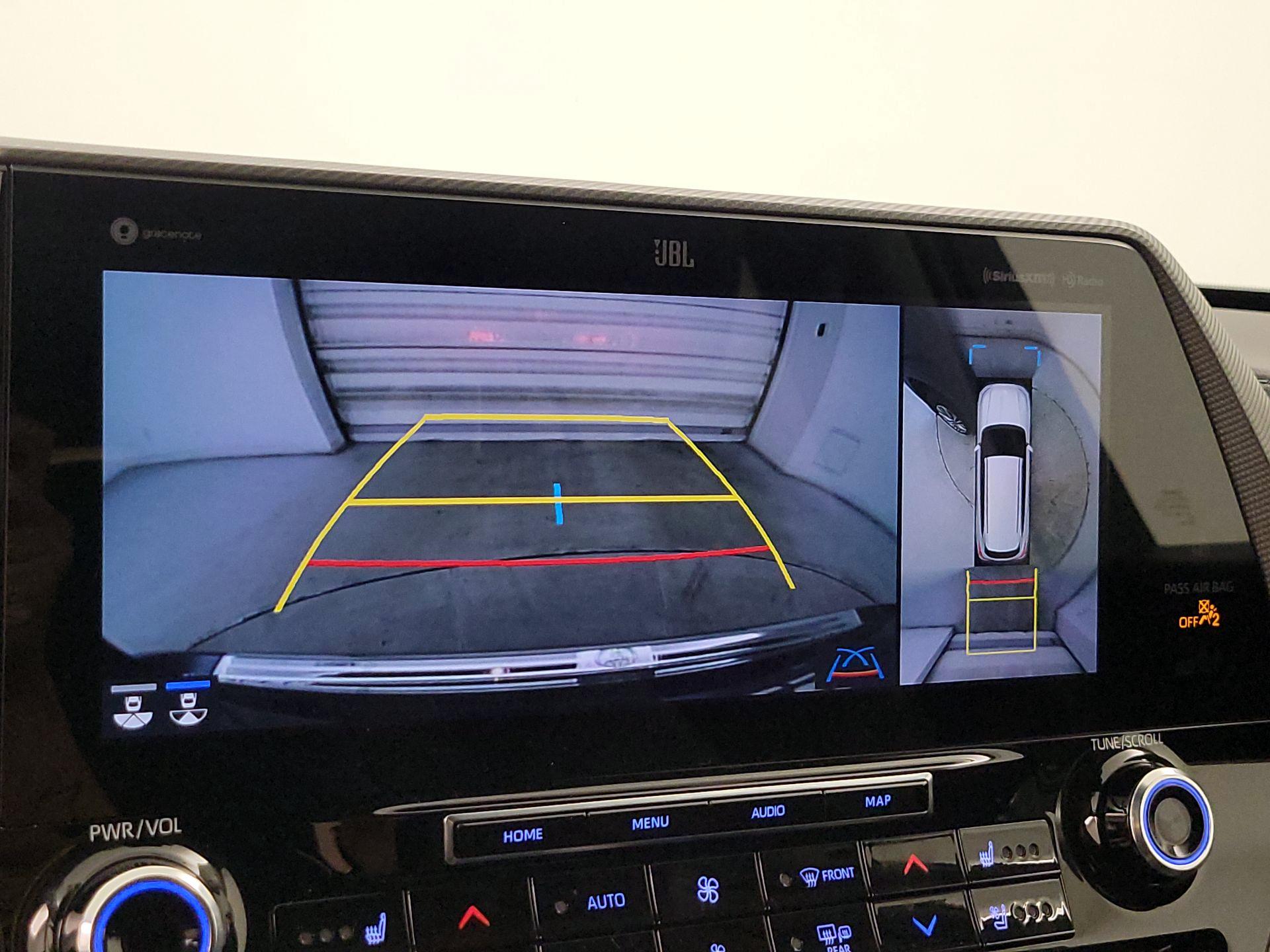 Thumbnail: 2021 Toyota Highlander - 15
