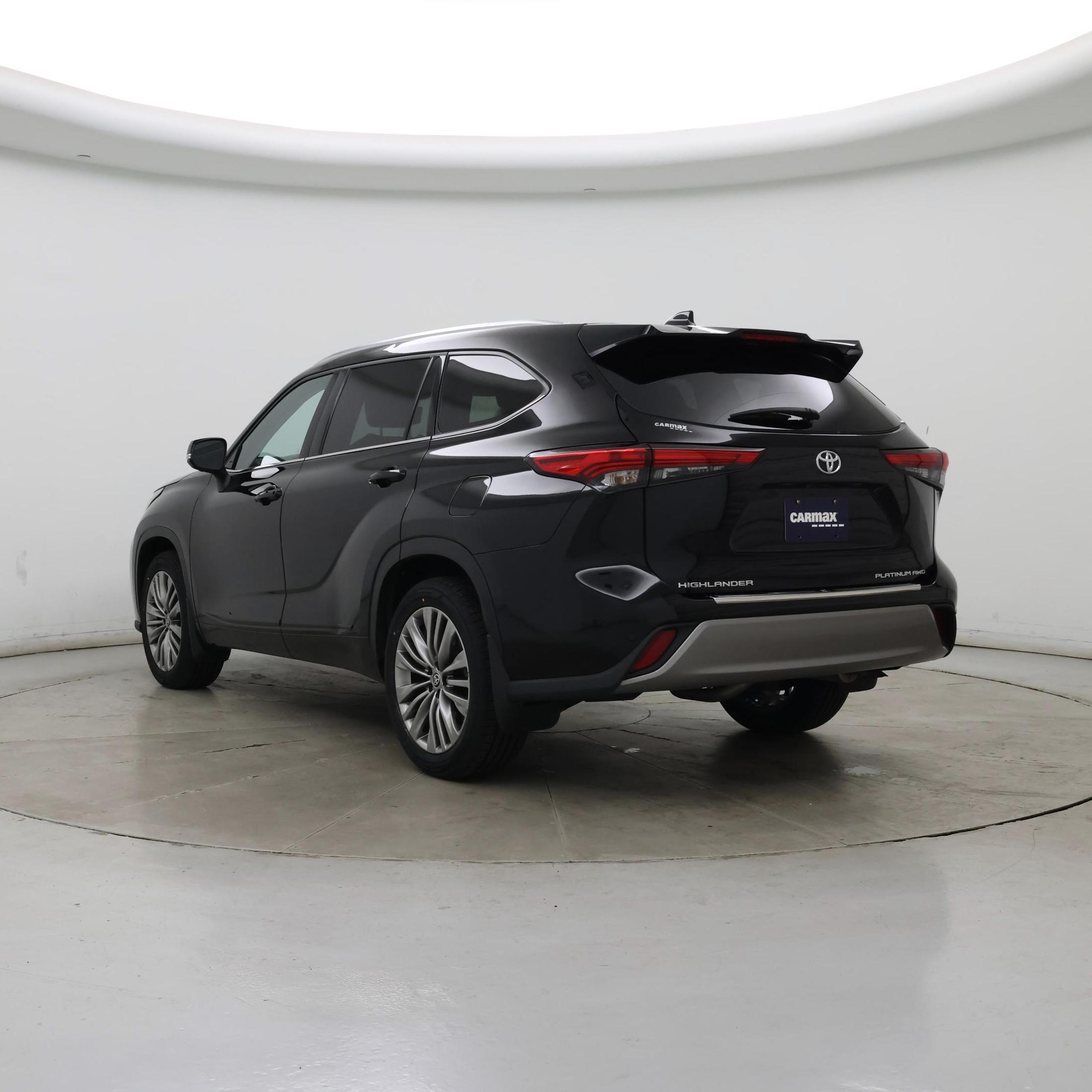 Thumbnail: 2021 Toyota Highlander - 2