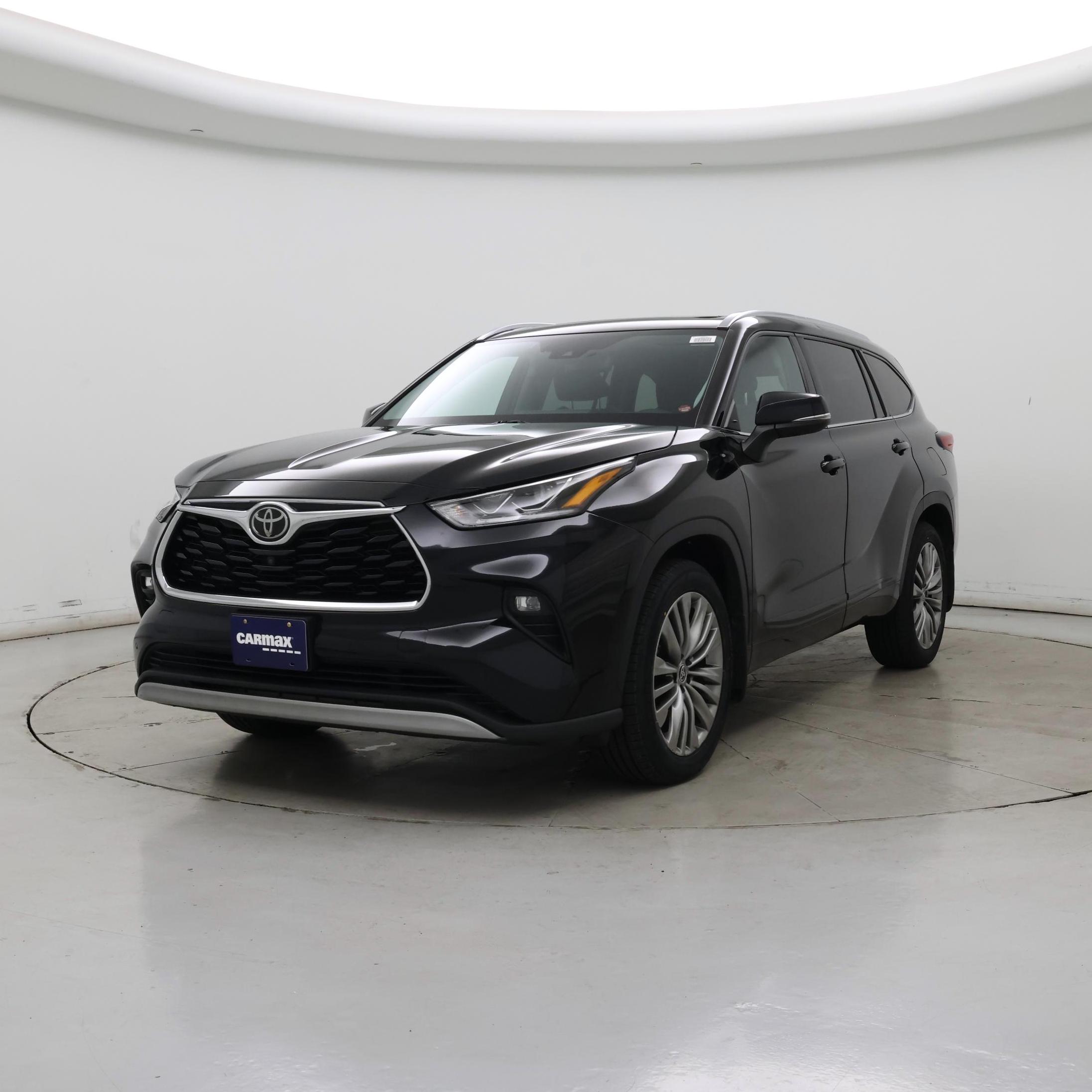 Thumbnail: 2021 Toyota Highlander - 4