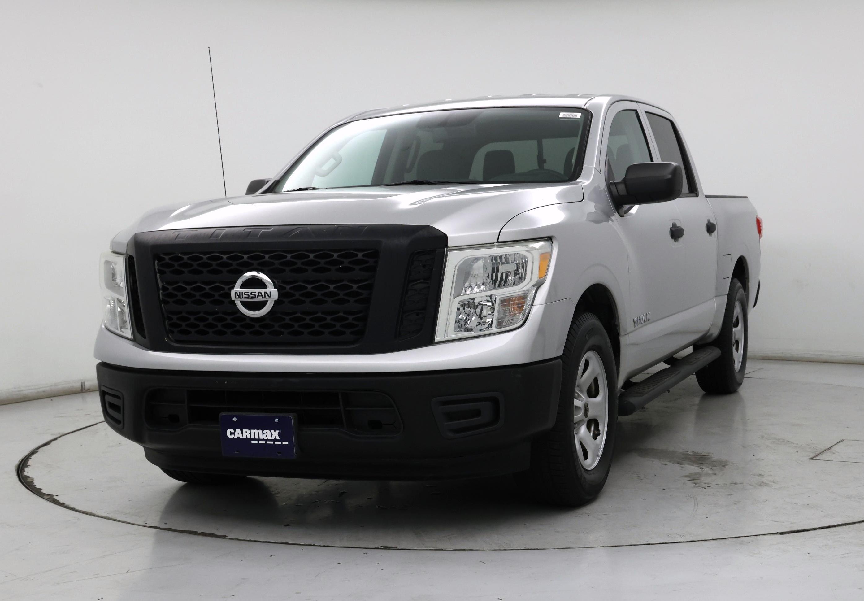 Thumbnail: 2017 Nissan Titan - 4