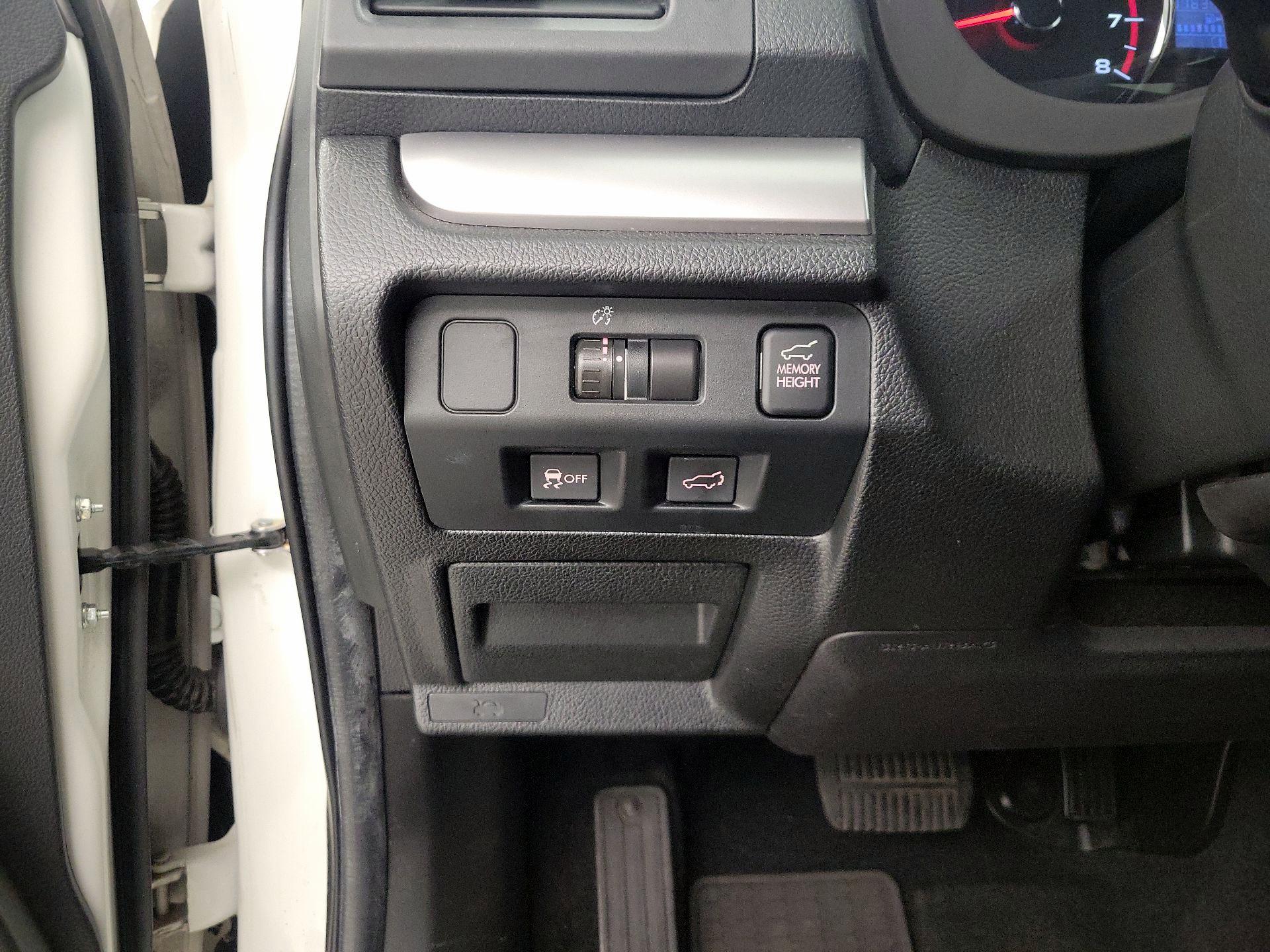 Thumbnail: 2015 Subaru Forester - 13