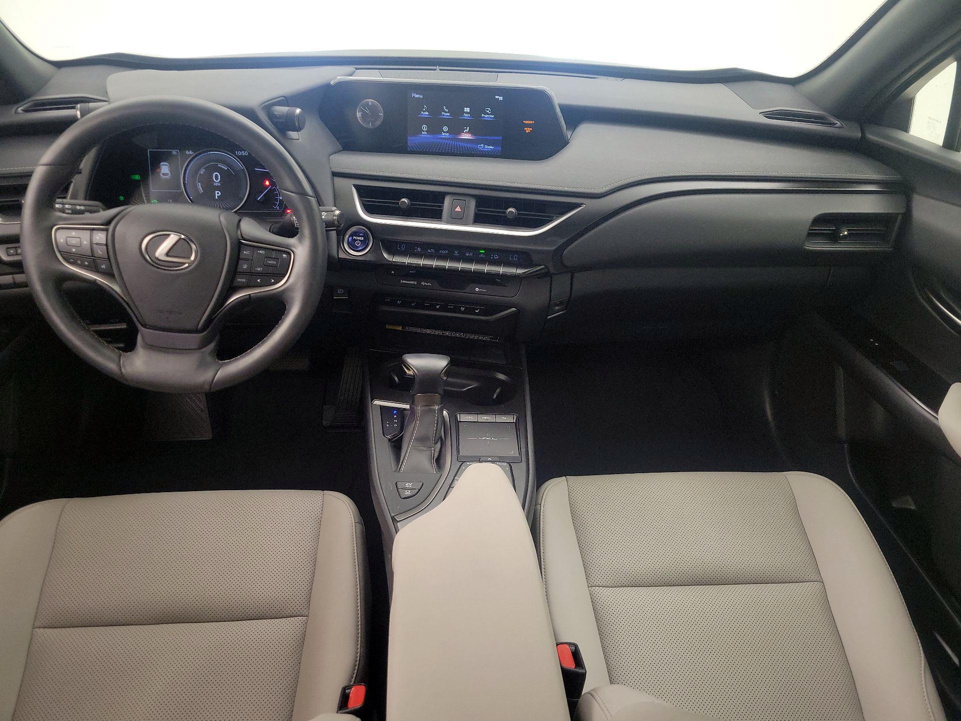Thumbnail: 2020 Lexus UX - 9