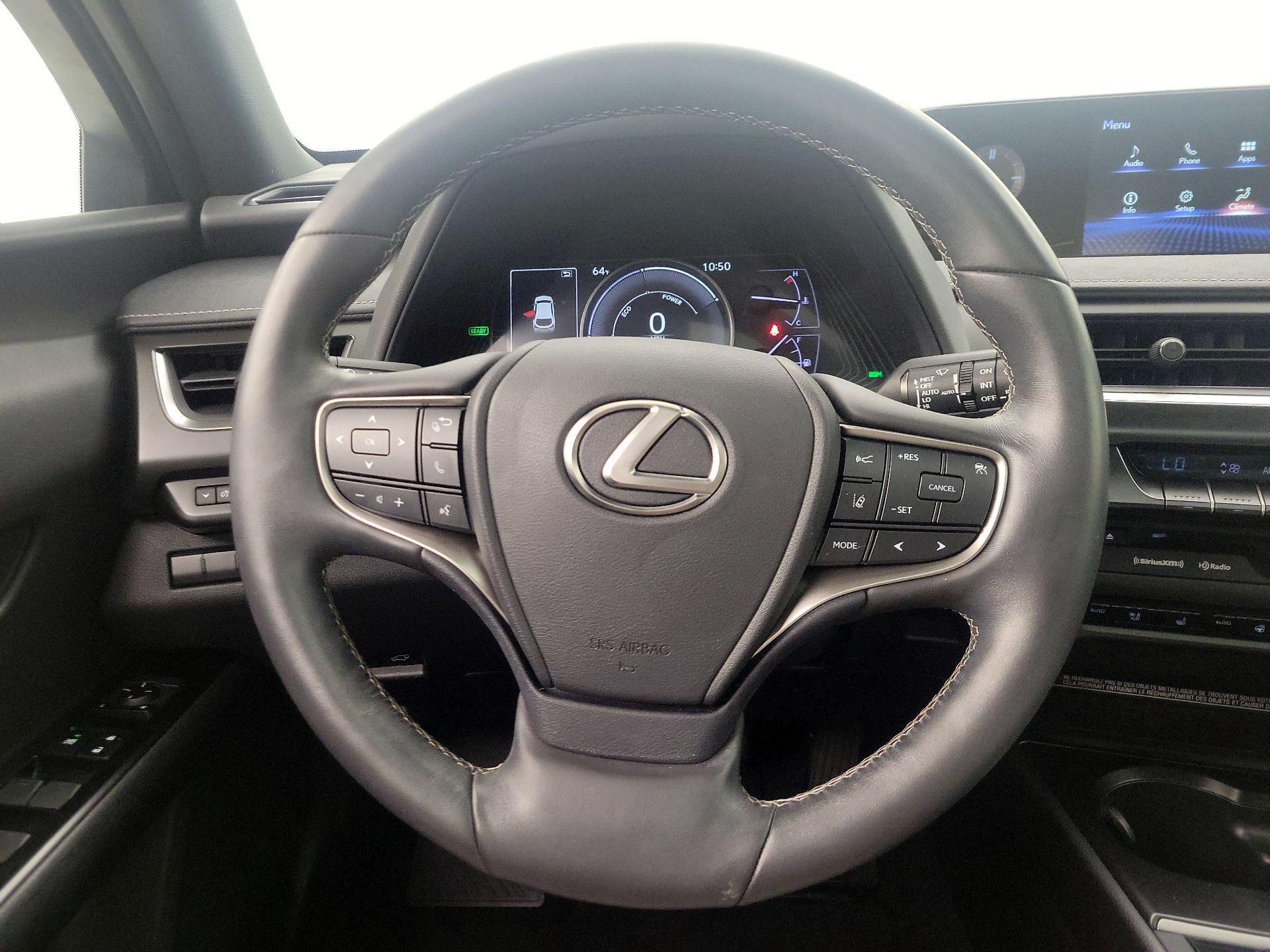 Thumbnail: 2020 Lexus UX - 10