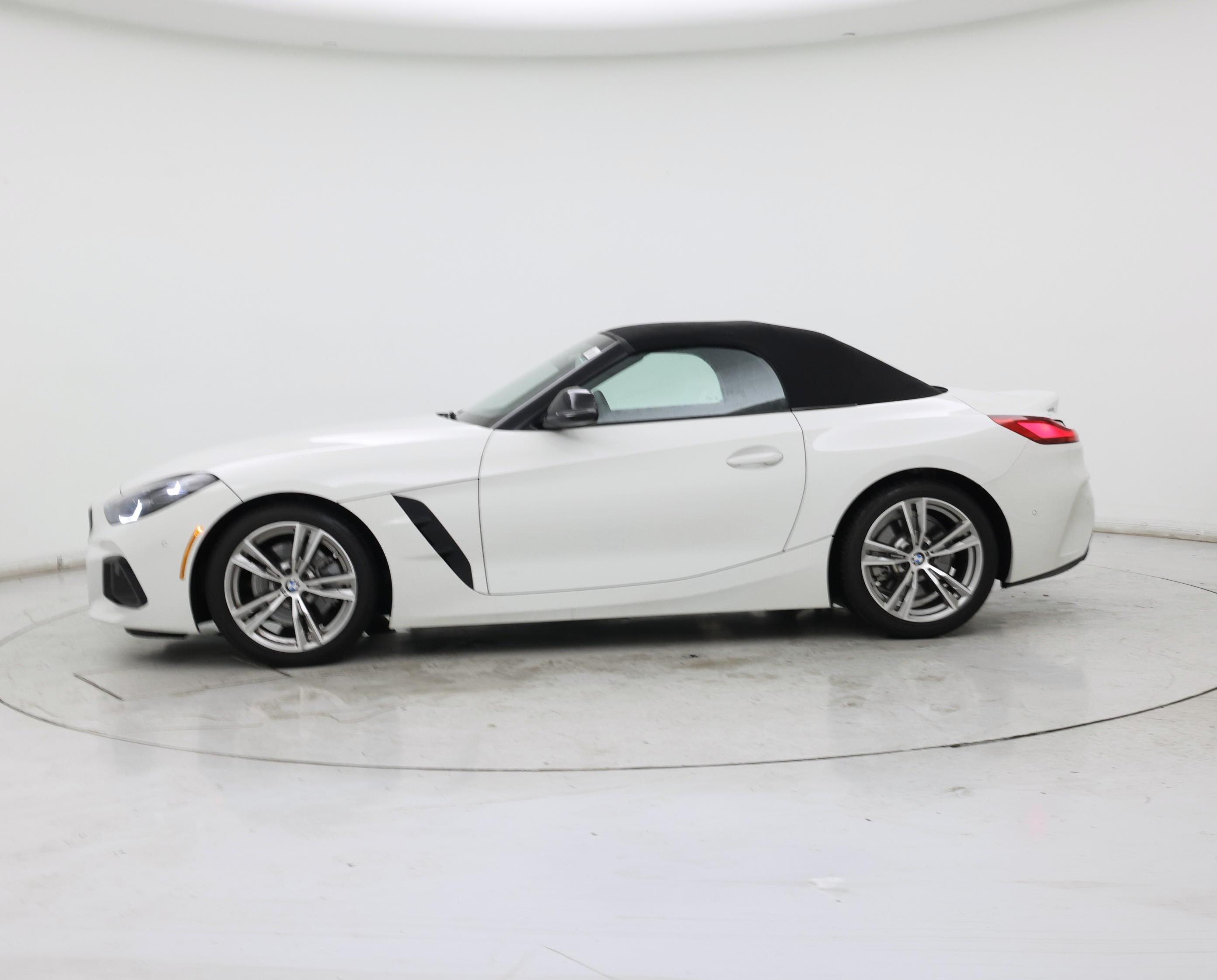 Thumbnail: 2025 BMW Z4 - 3