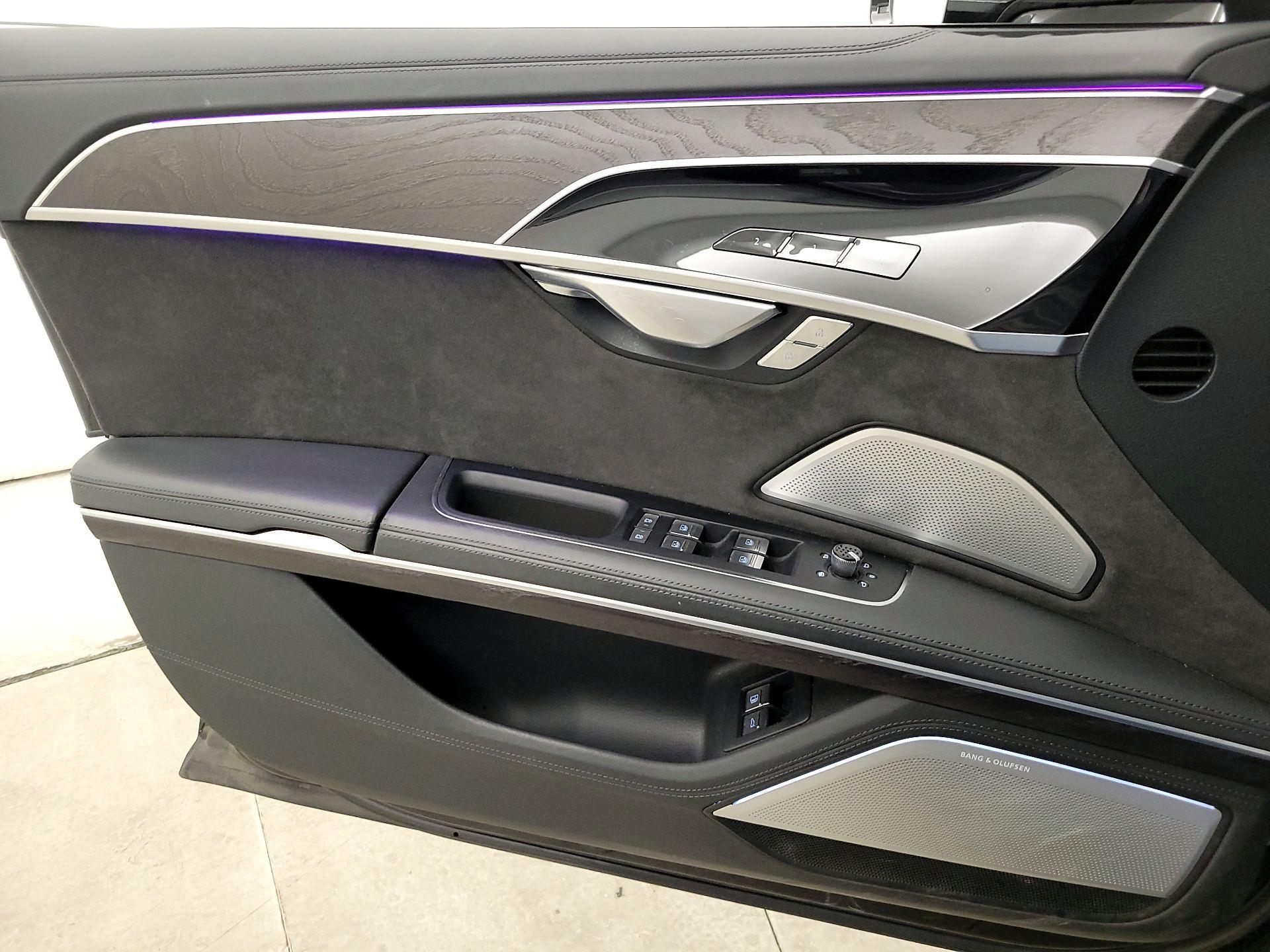 Thumbnail: 2020 Audi A8 - 12