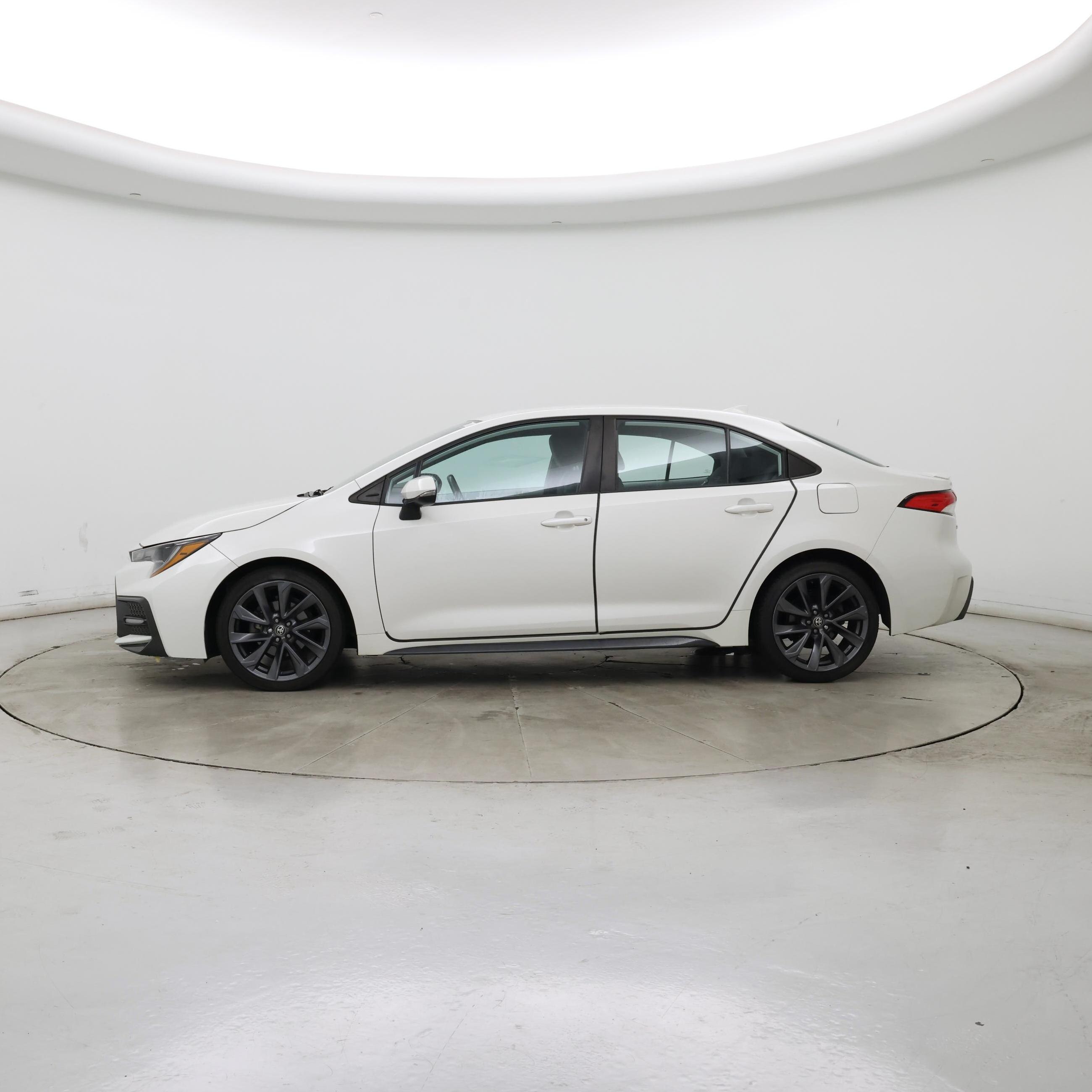 Thumbnail: 2020 Toyota Corolla - 3