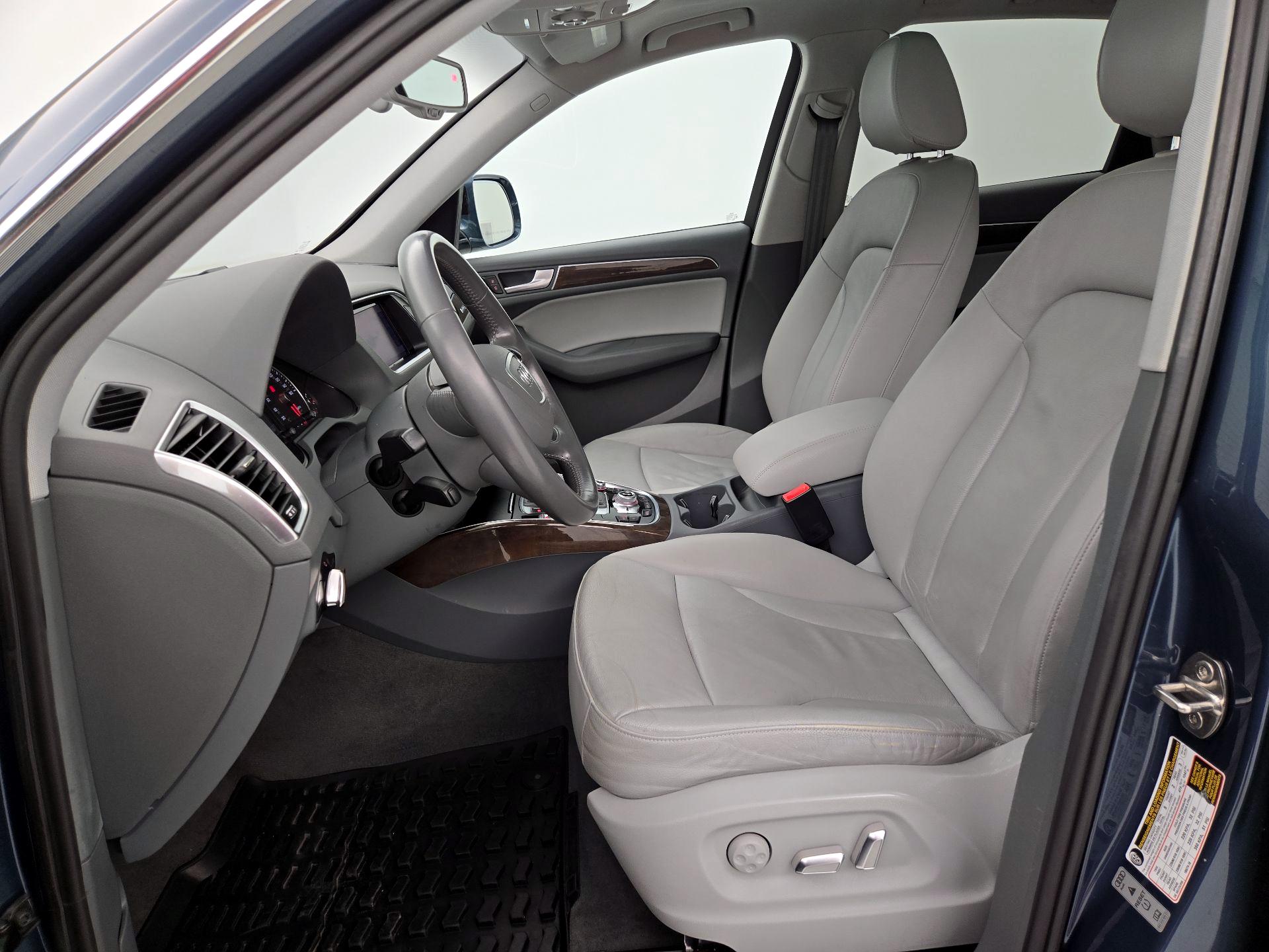 Thumbnail: 2016 Audi Q5 - 11