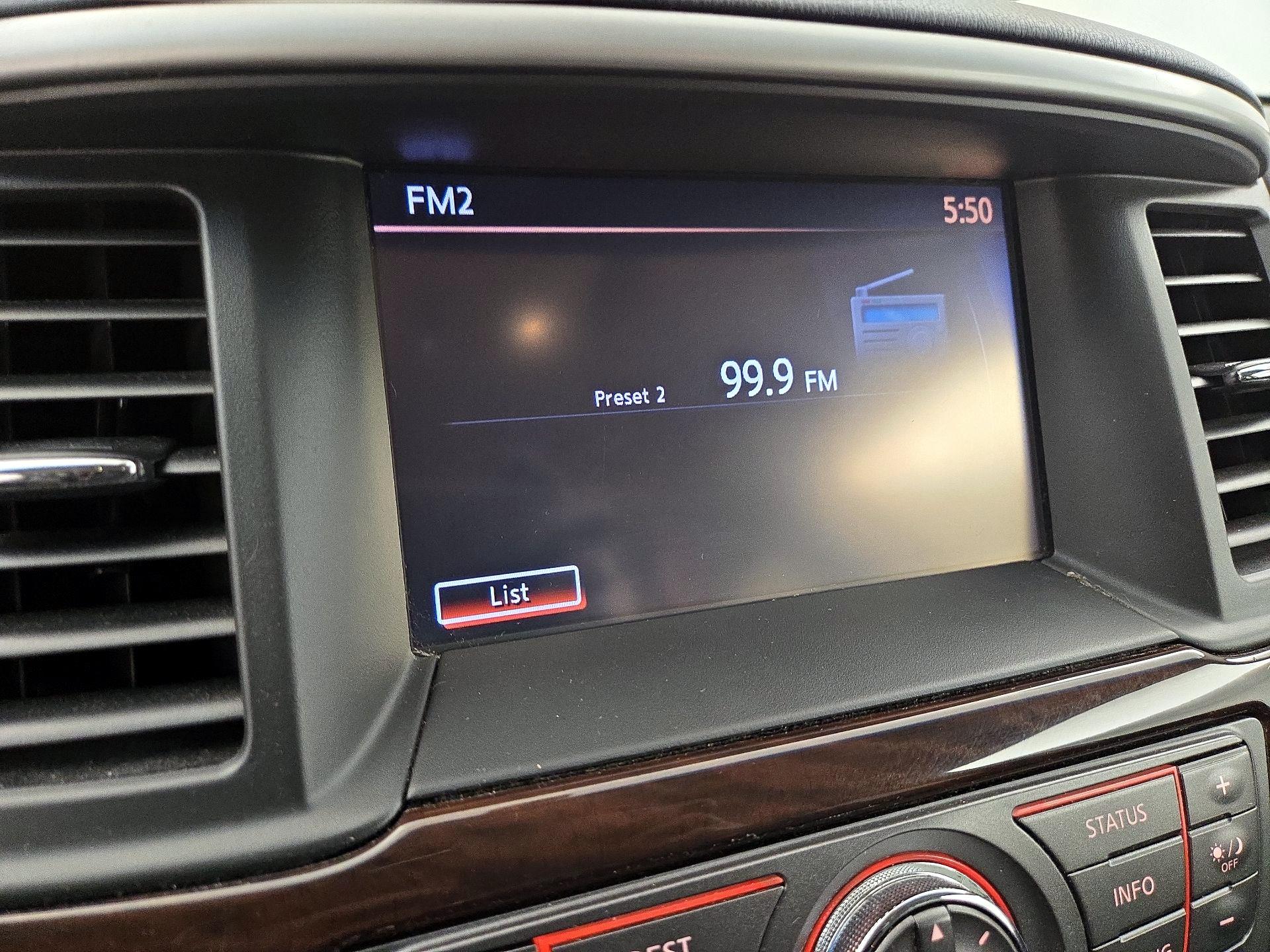 Thumbnail: 2015 Nissan Pathfinder - 16