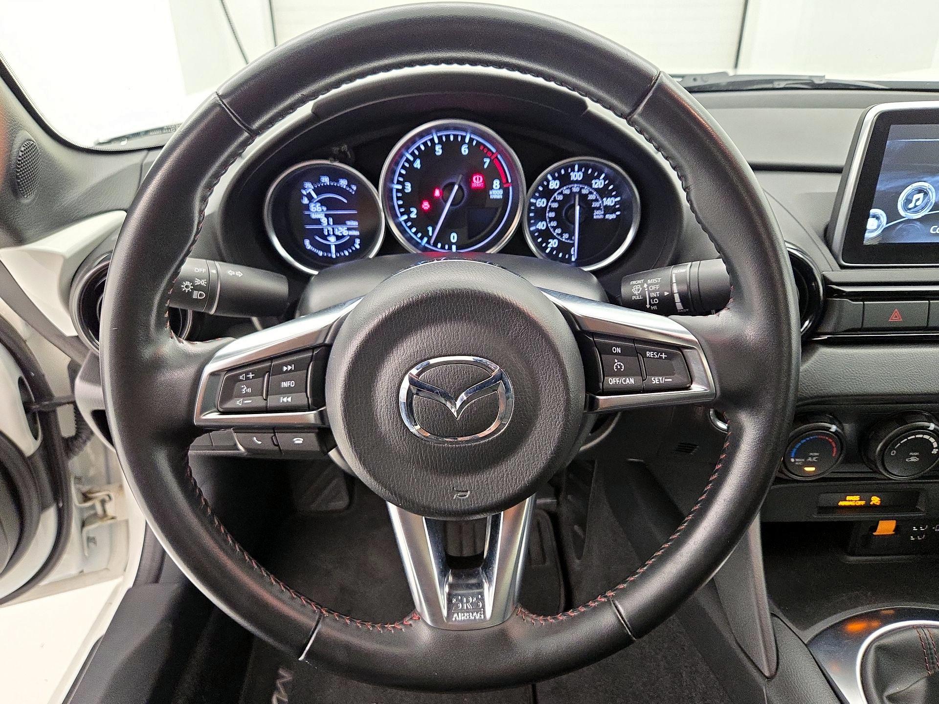 Thumbnail: 2016 Mazda MX-5 Miata - 10