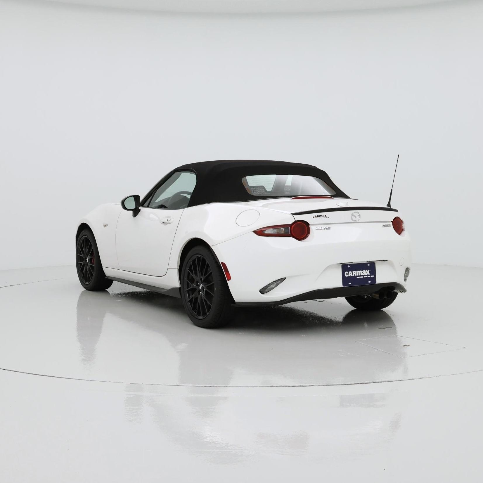 Thumbnail: 2016 Mazda MX-5 Miata - 2