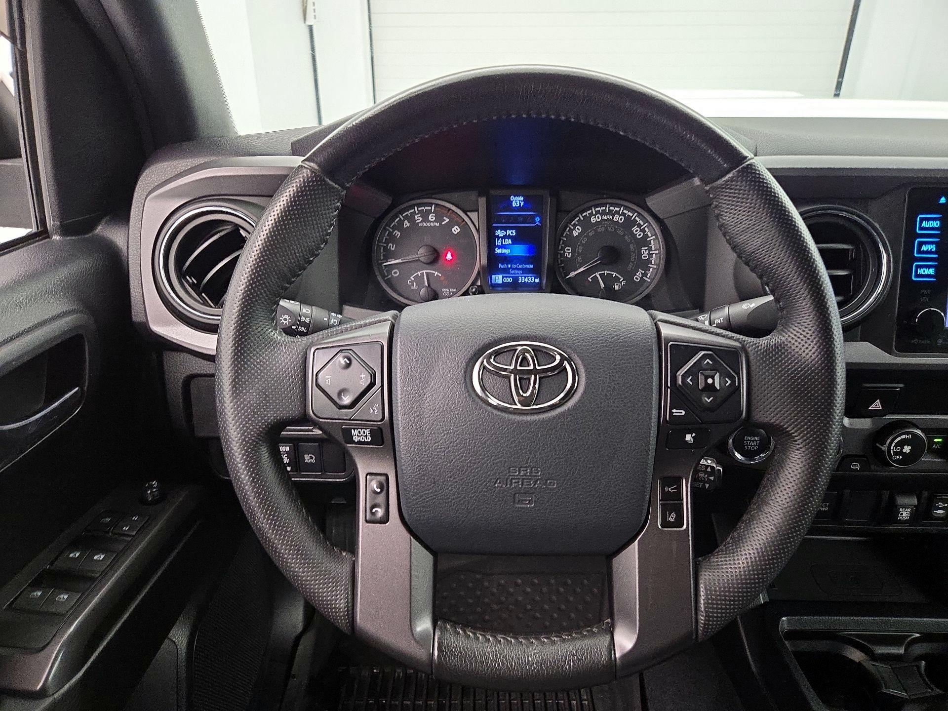 Thumbnail: 2019 Toyota Tacoma - 10