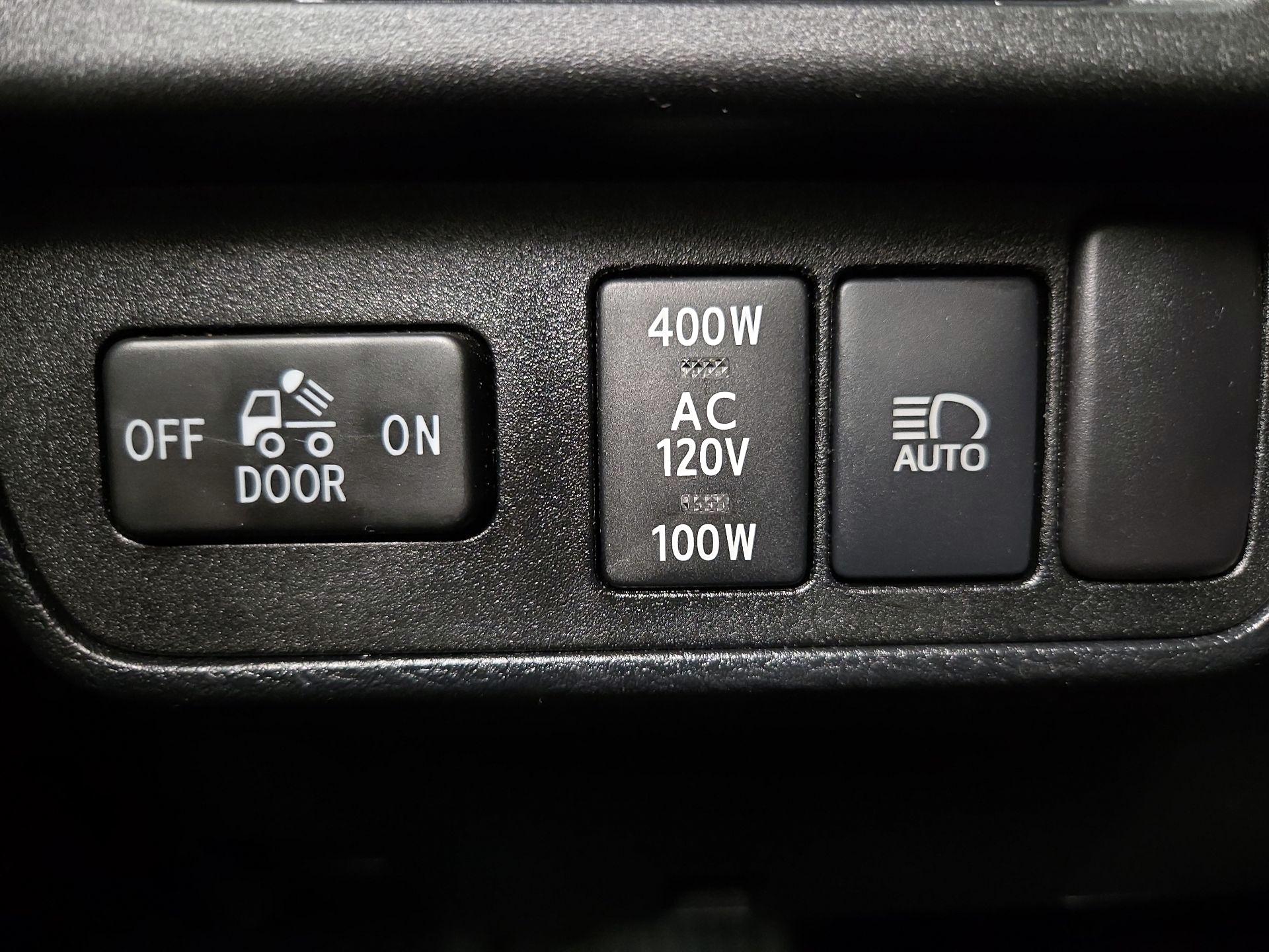 Thumbnail: 2019 Toyota Tacoma - 13