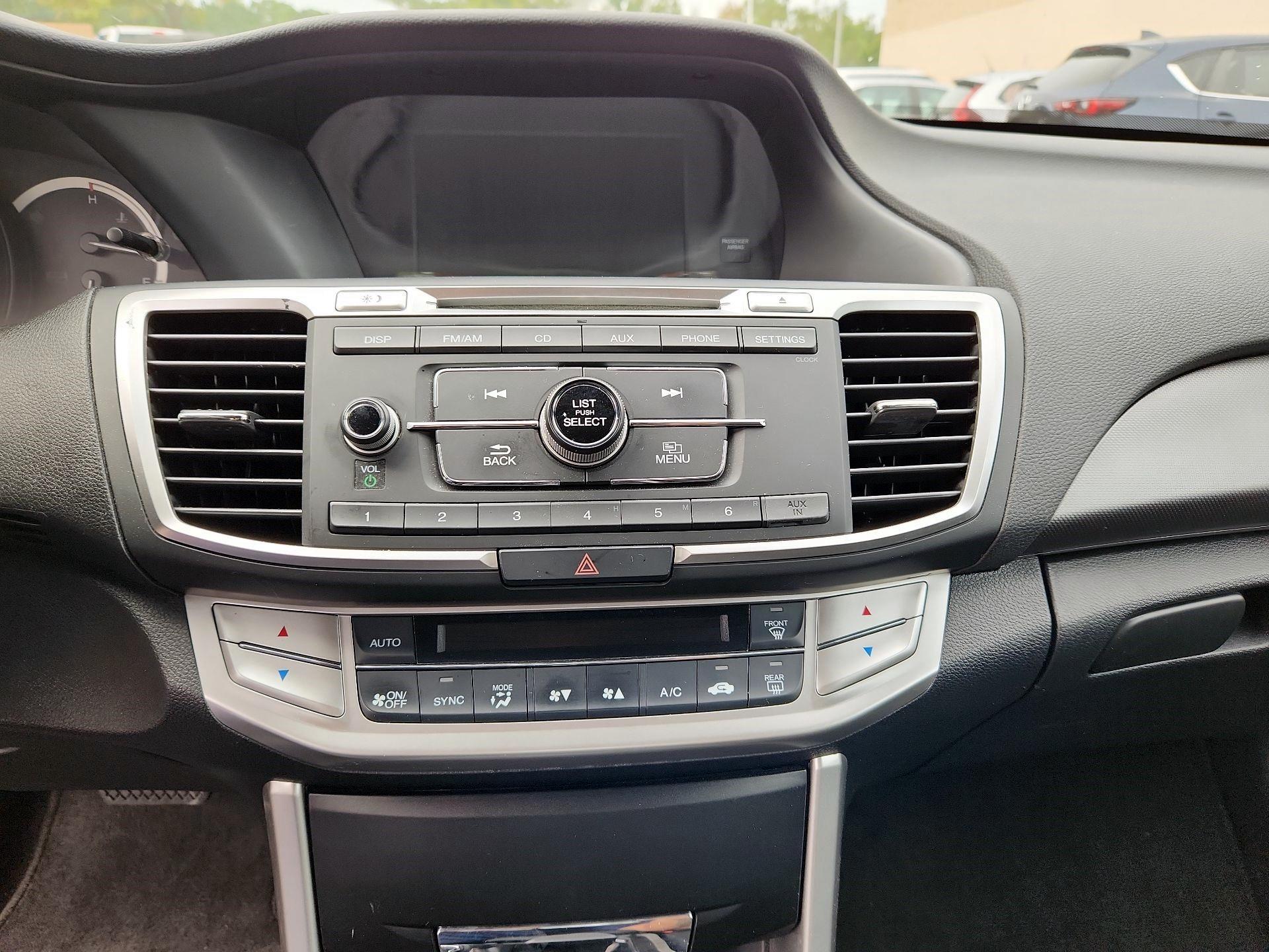 Thumbnail: 2015 Honda Accord - 14