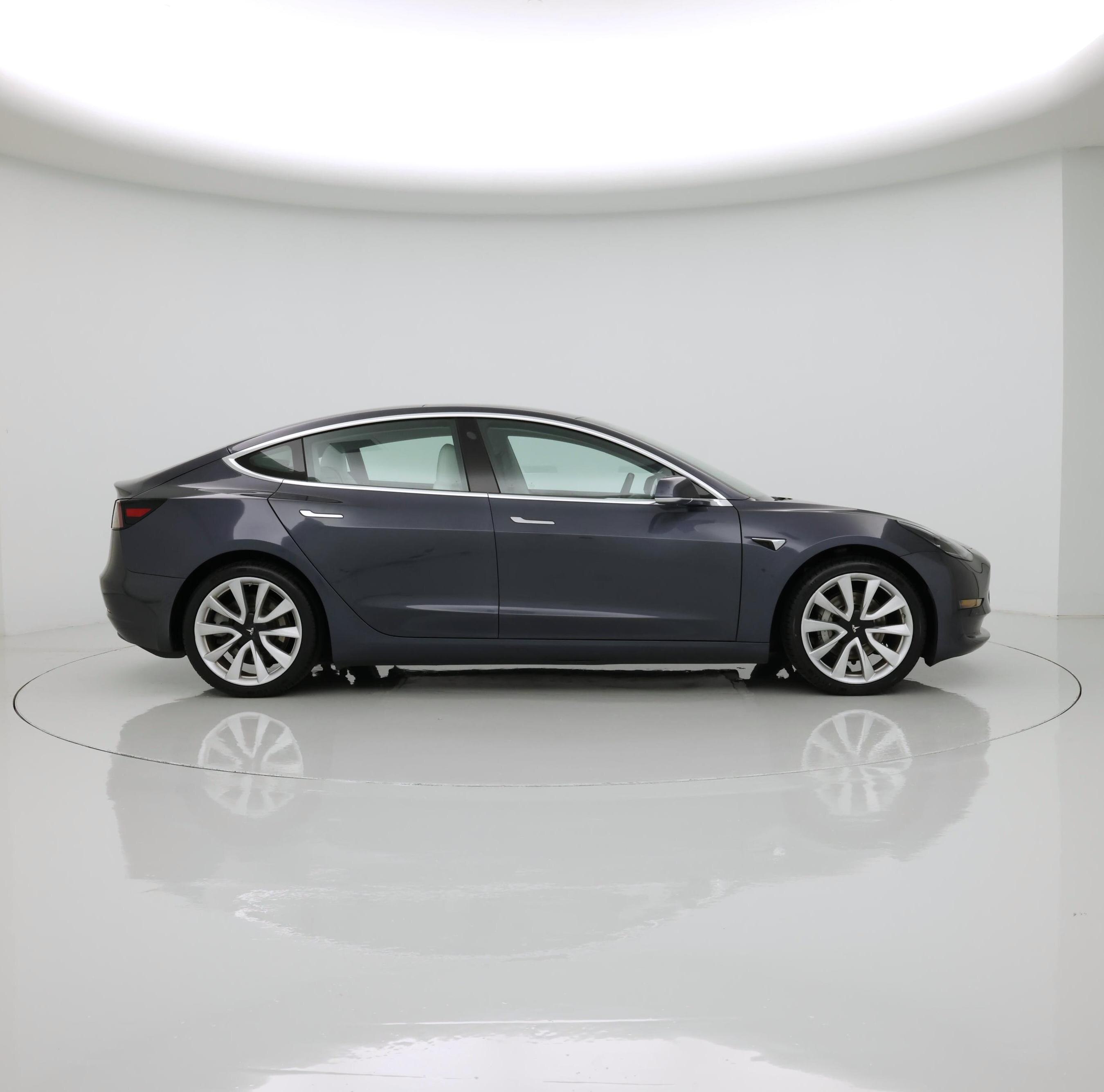 Thumbnail: 2019 Tesla Model 3 - 7