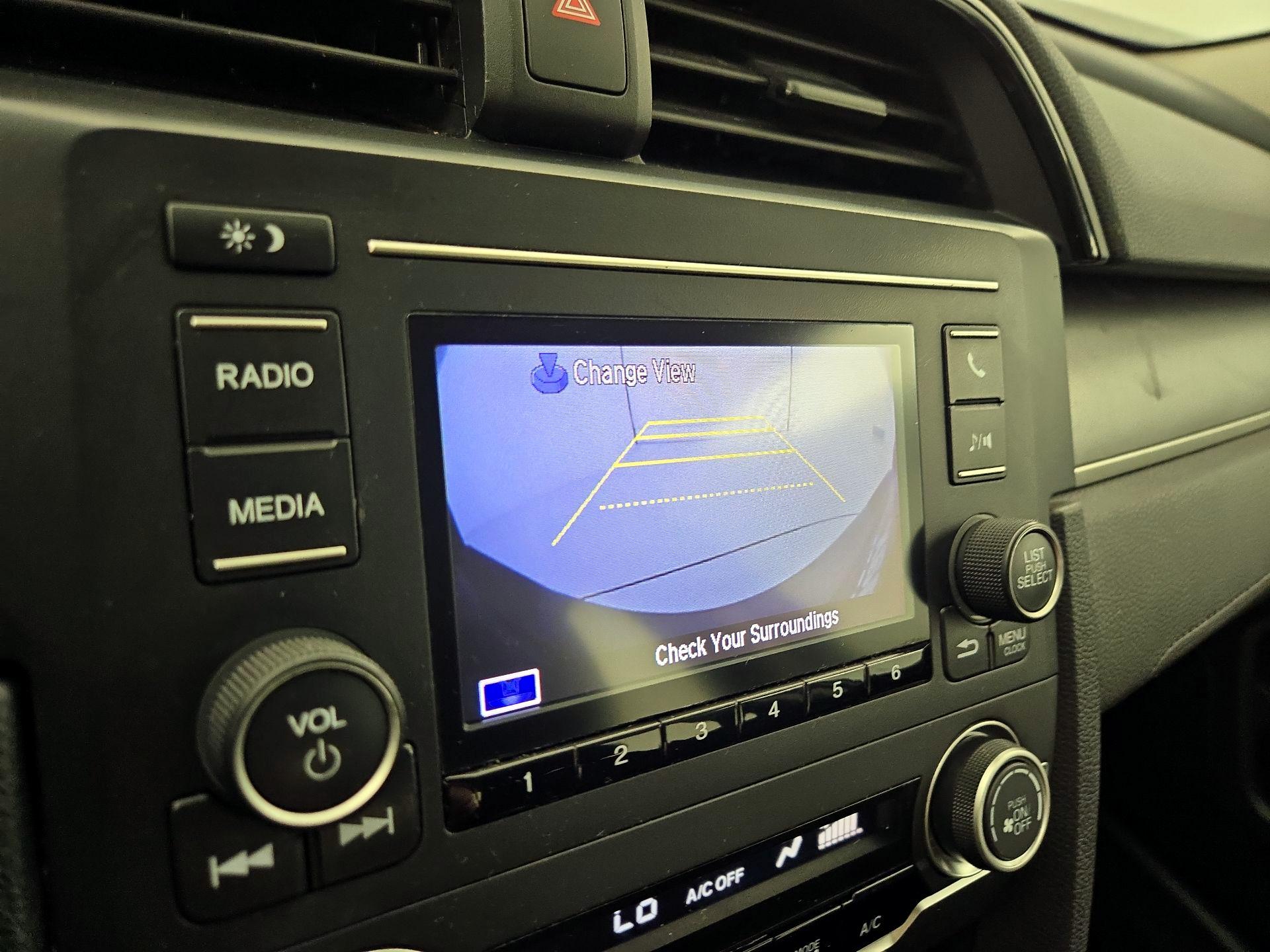 Thumbnail: 2016 Honda Civic - 14