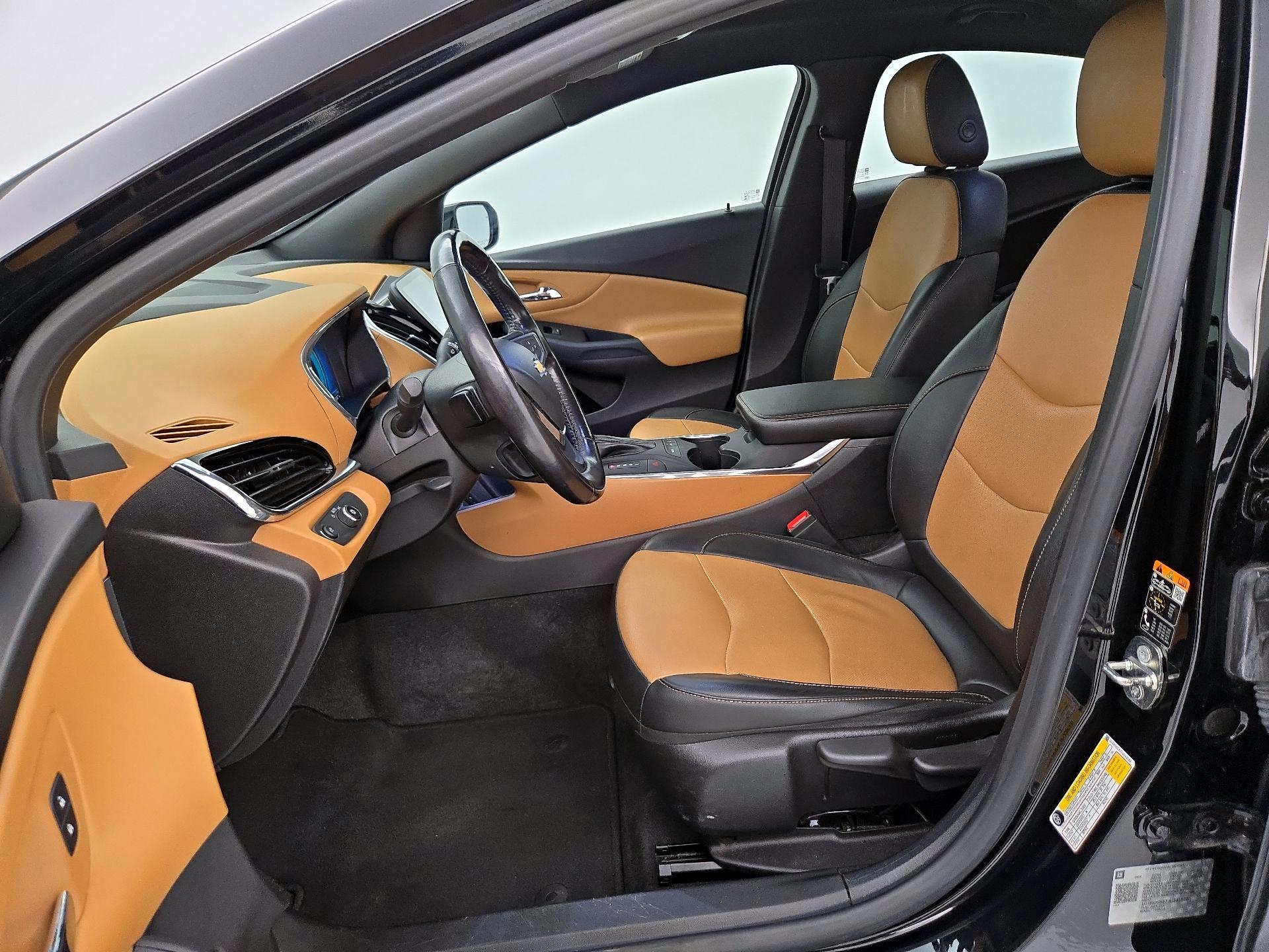 Thumbnail: 2018 Chevrolet Volt - 11