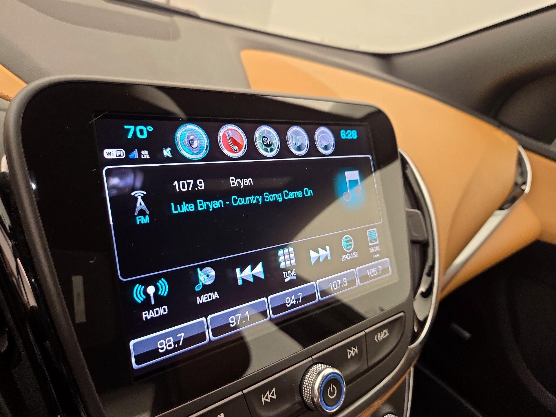 Thumbnail: 2018 Chevrolet Volt - 16