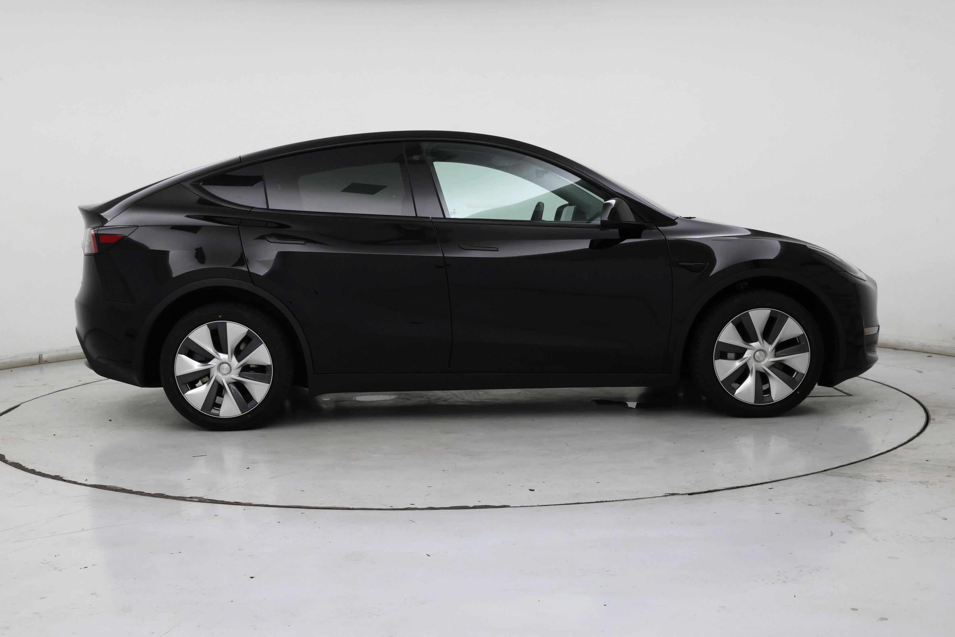 Thumbnail: 2023 Tesla Model Y - 7