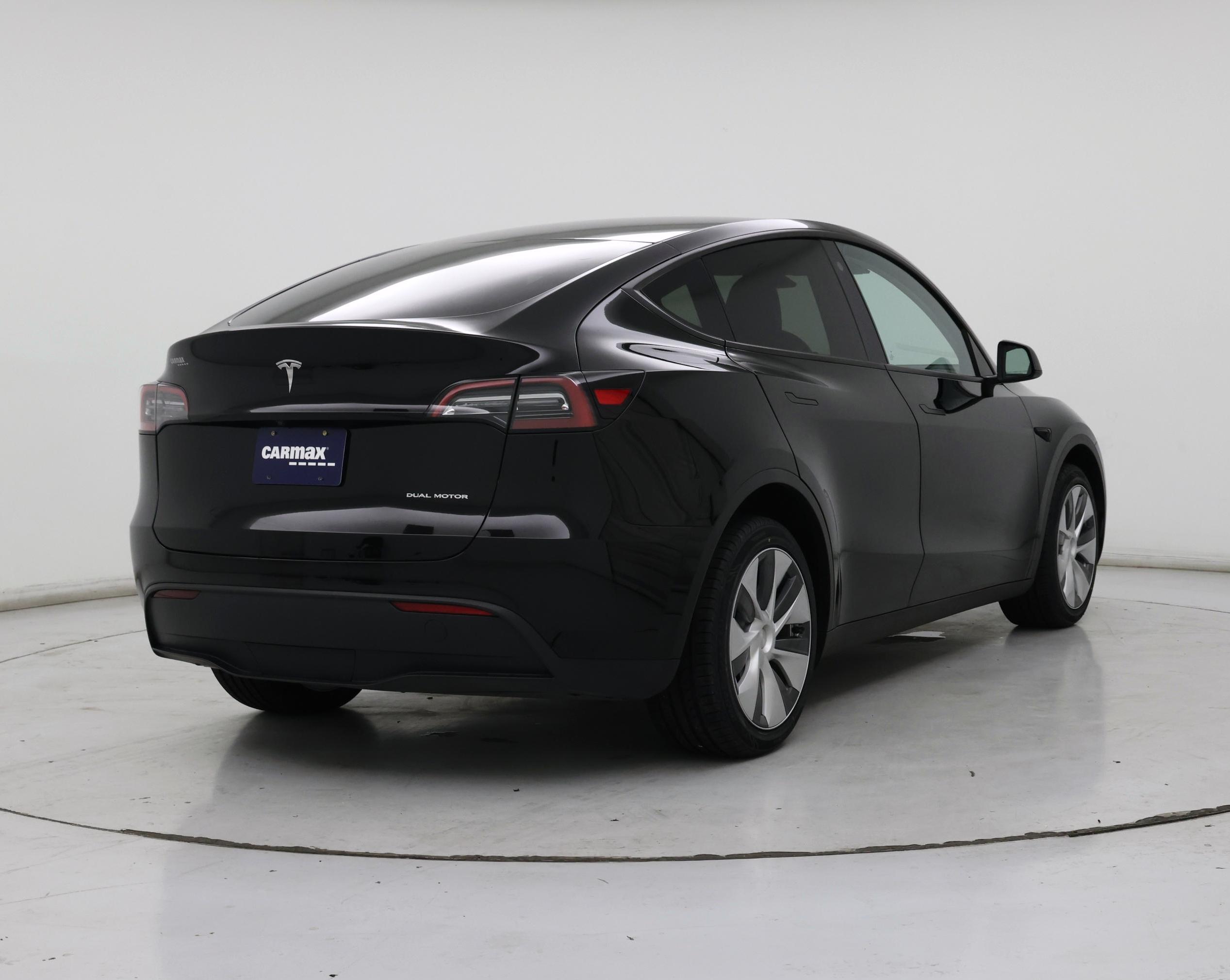 Thumbnail: 2023 Tesla Model Y - 8