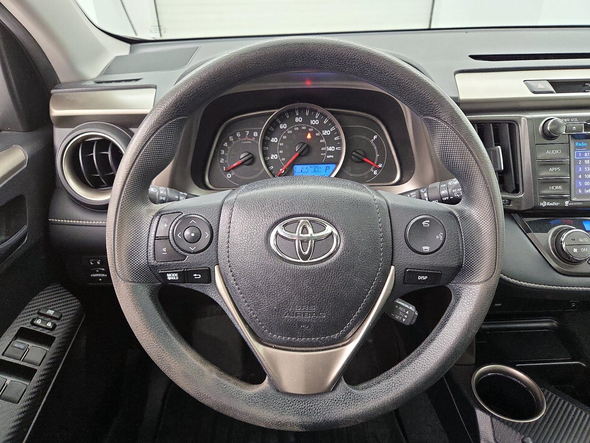 Thumbnail: 2015 Toyota RAV4 - 10