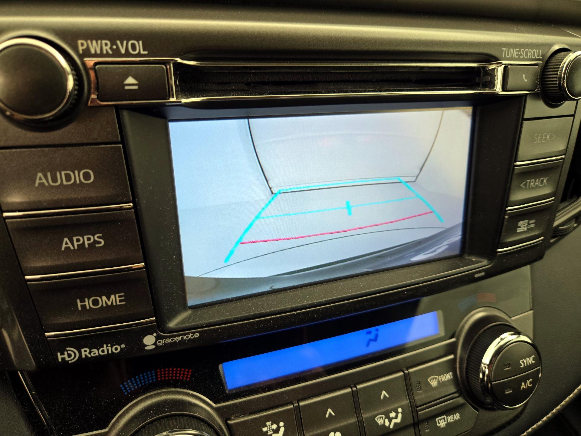 Thumbnail: 2015 Toyota RAV4 - 14