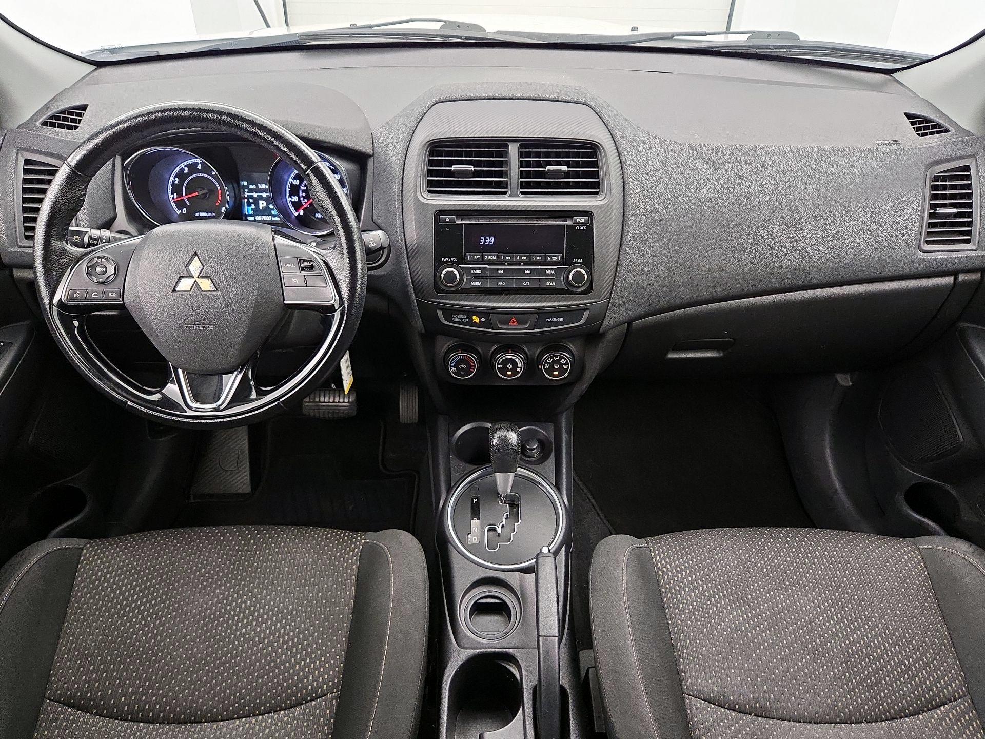 Thumbnail: 2016 Mitsubishi Outlander Sport - 9