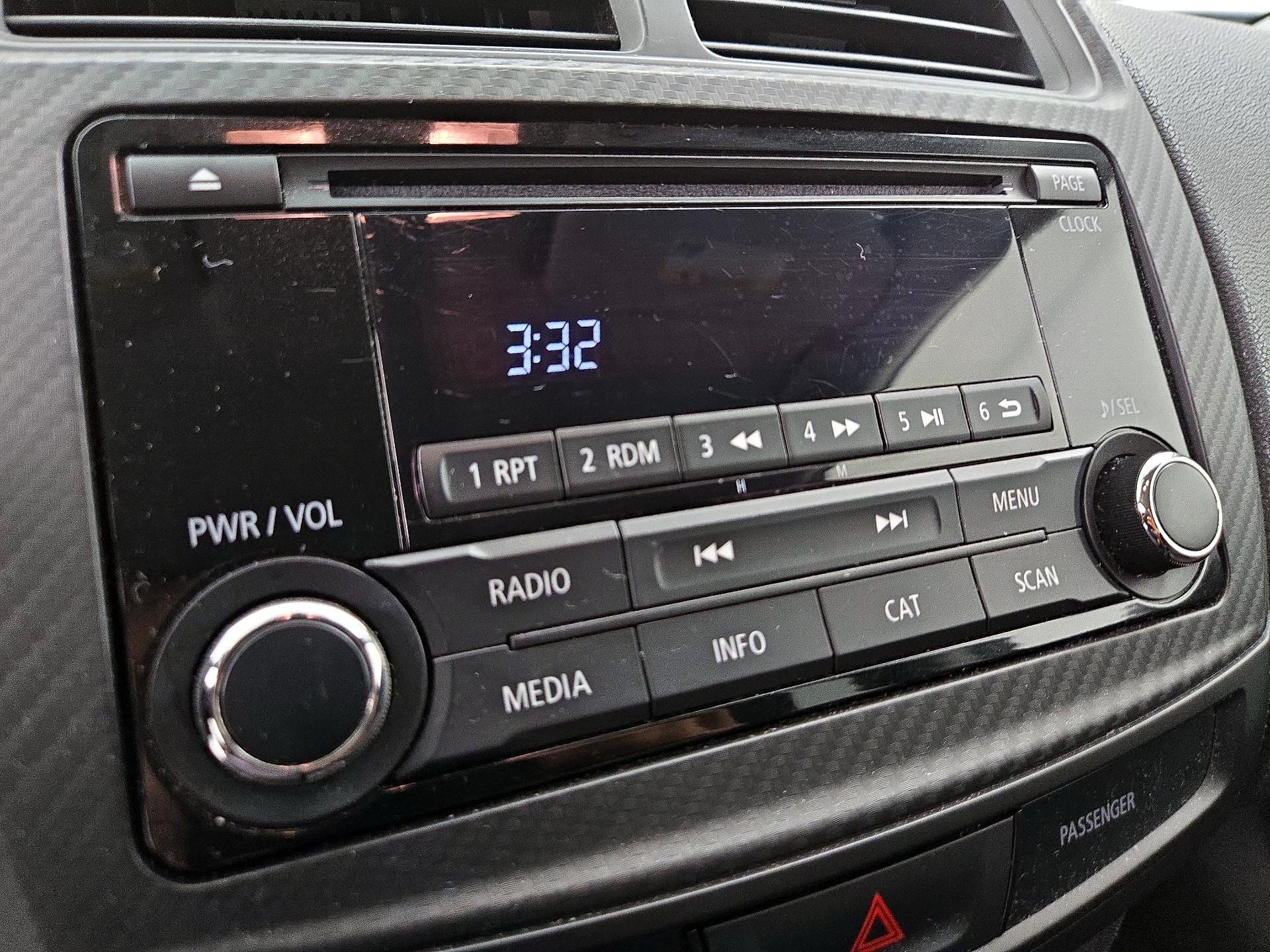 Thumbnail: 2016 Mitsubishi Outlander Sport - 14