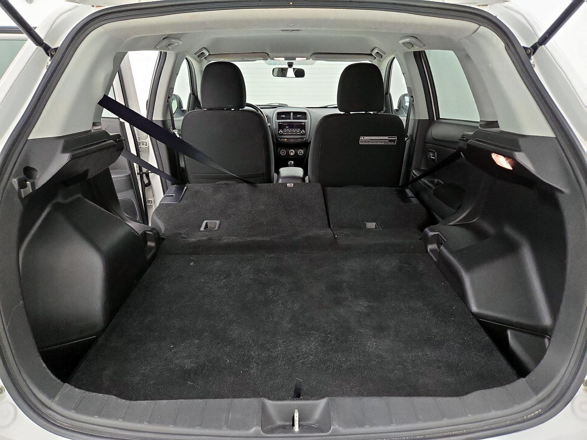 Thumbnail: 2016 Mitsubishi Outlander Sport - 20
