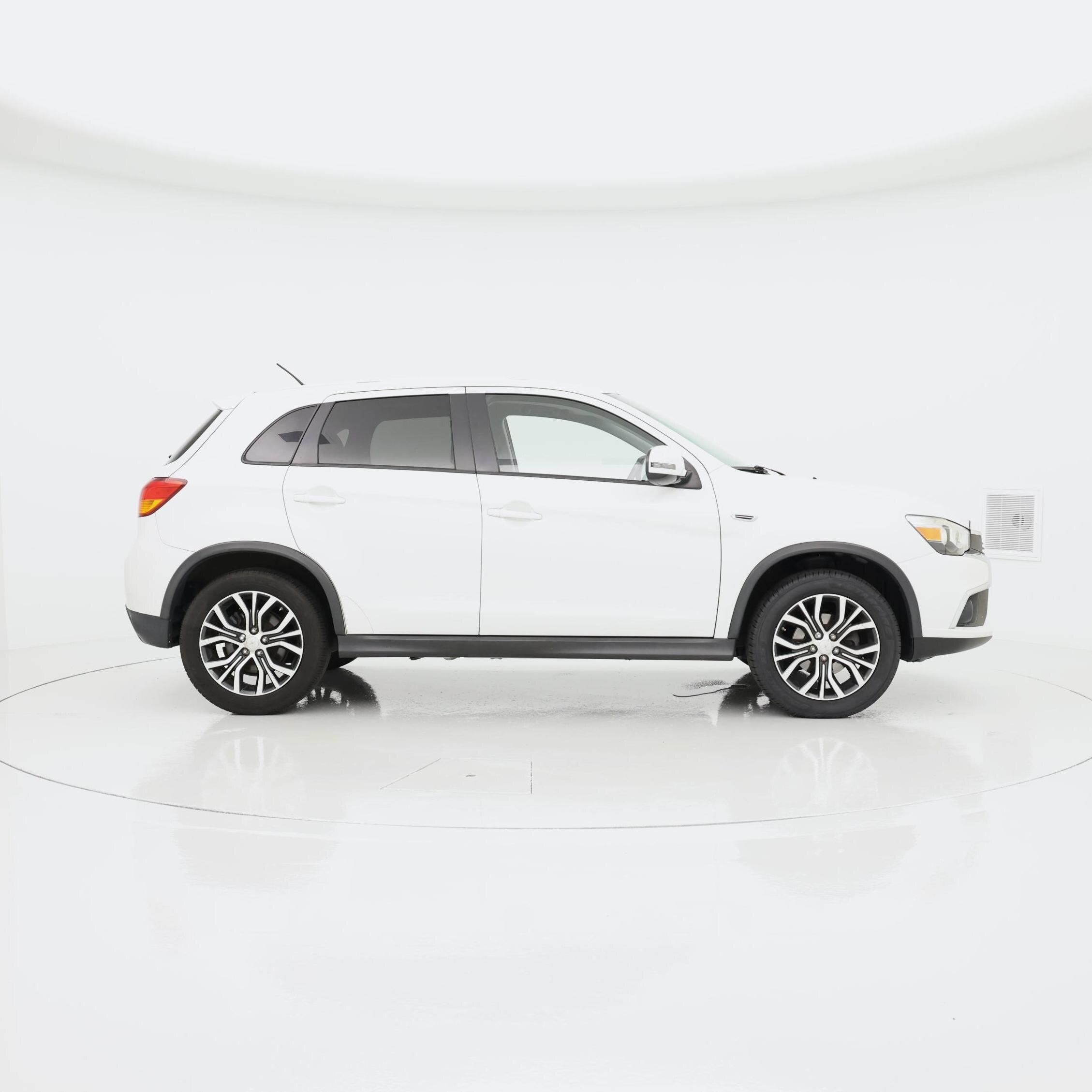 Thumbnail: 2016 Mitsubishi Outlander Sport - 7