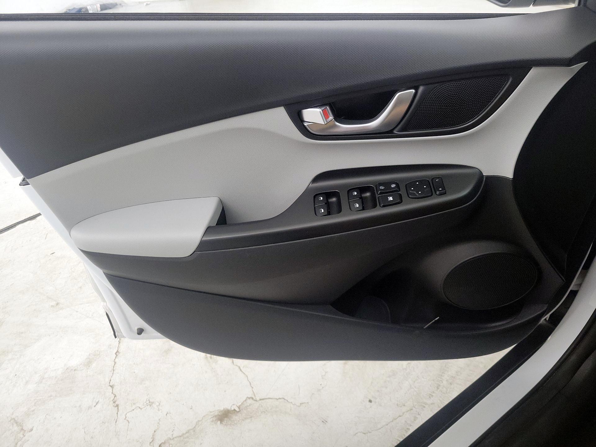 Thumbnail: 2022 Hyundai Kona - 12