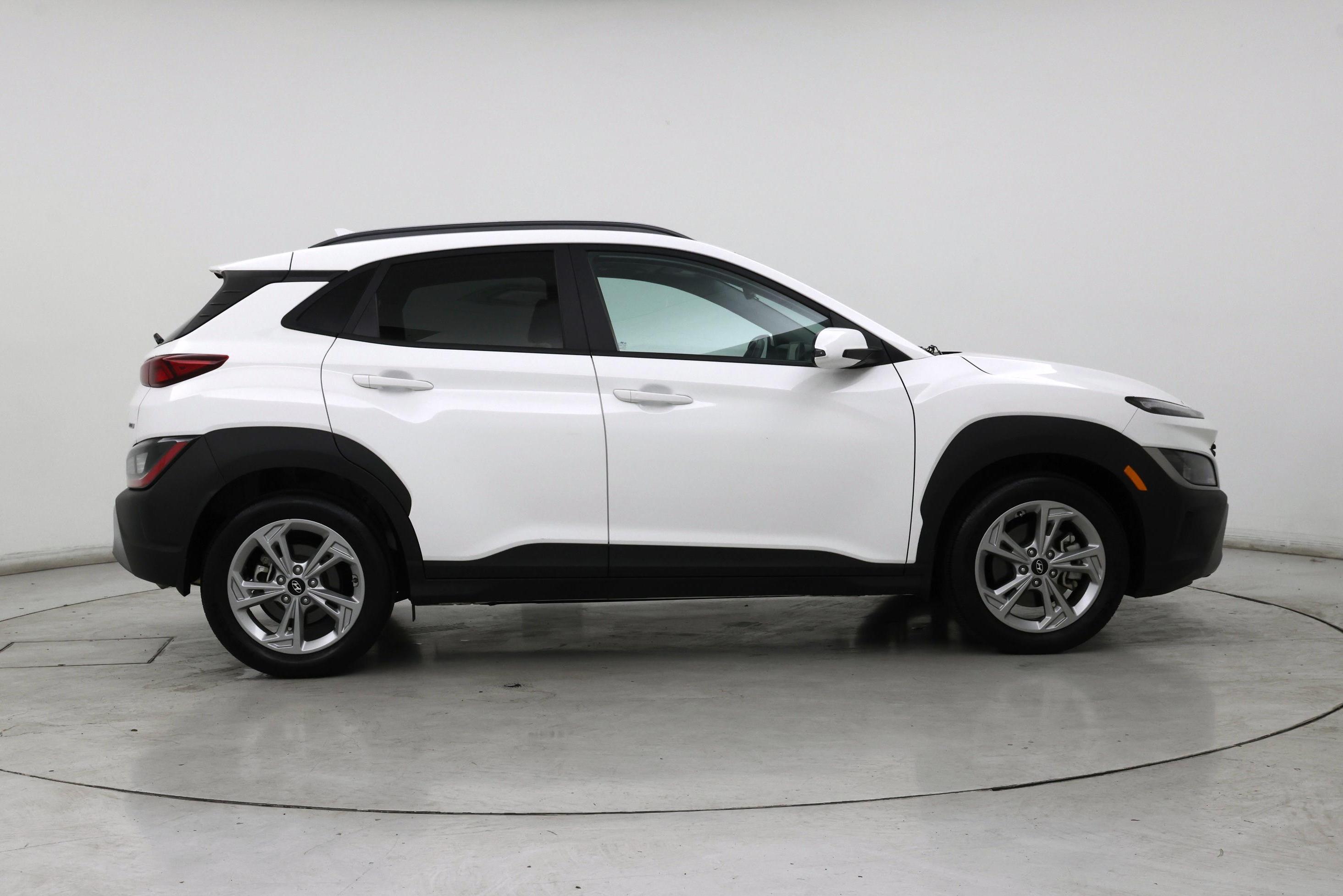 Thumbnail: 2022 Hyundai Kona - 7