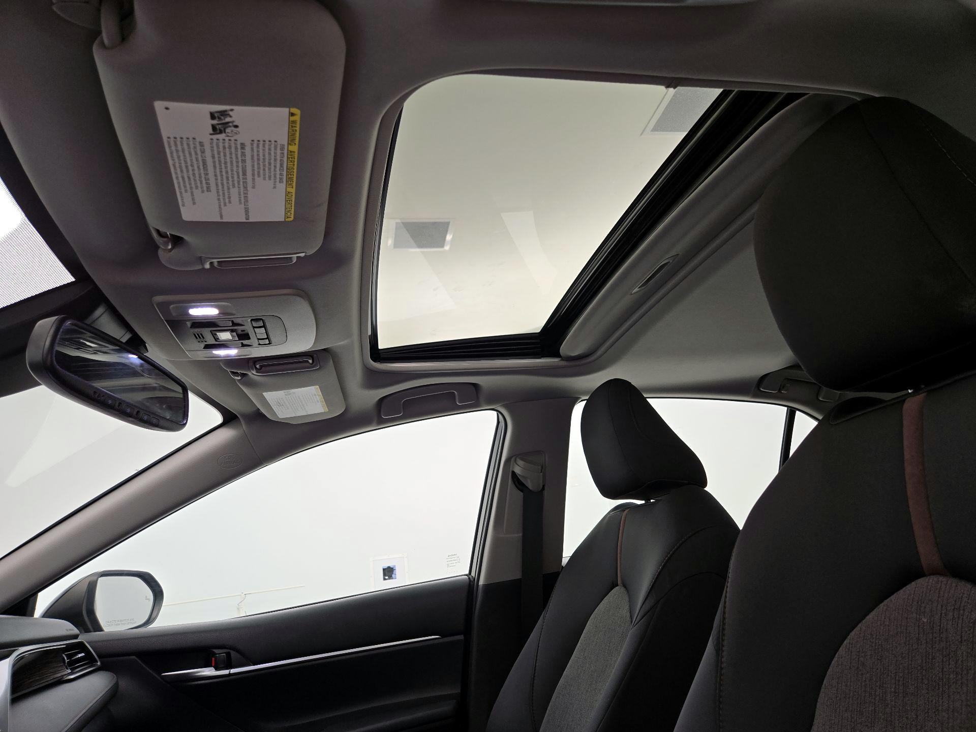 Thumbnail: 2019 Toyota Camry - 19
