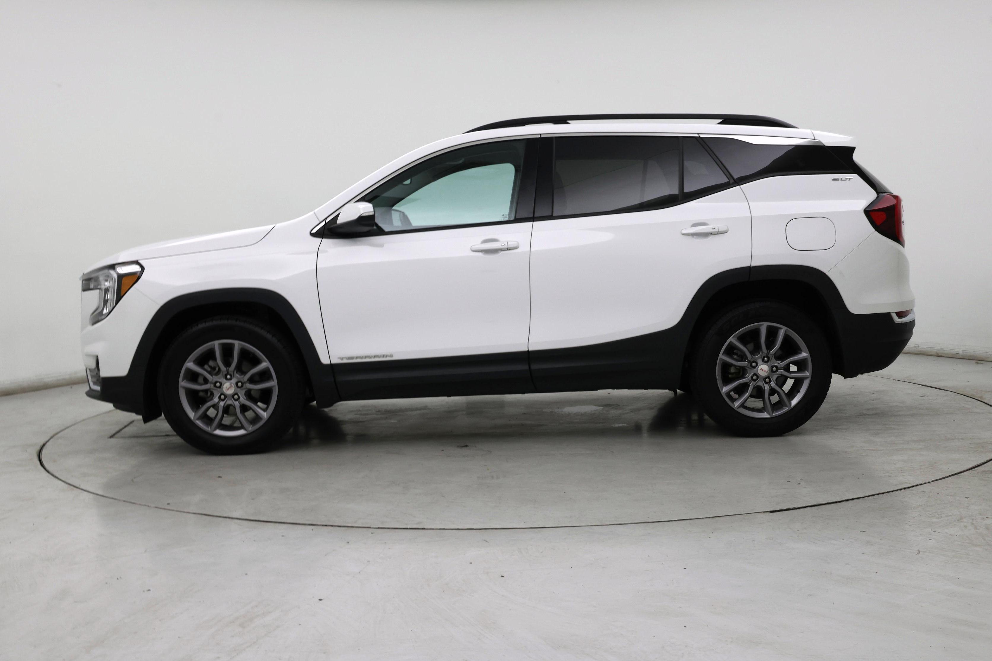 Thumbnail: 2022 GMC Terrain - 3