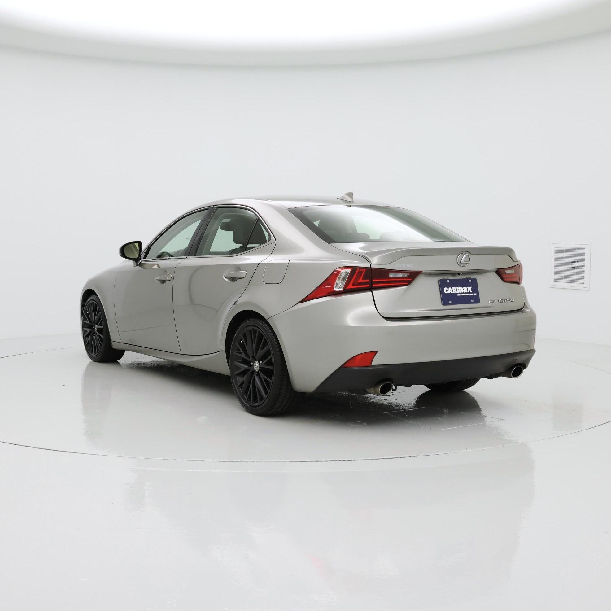 Thumbnail: 2015 Lexus IS - 2